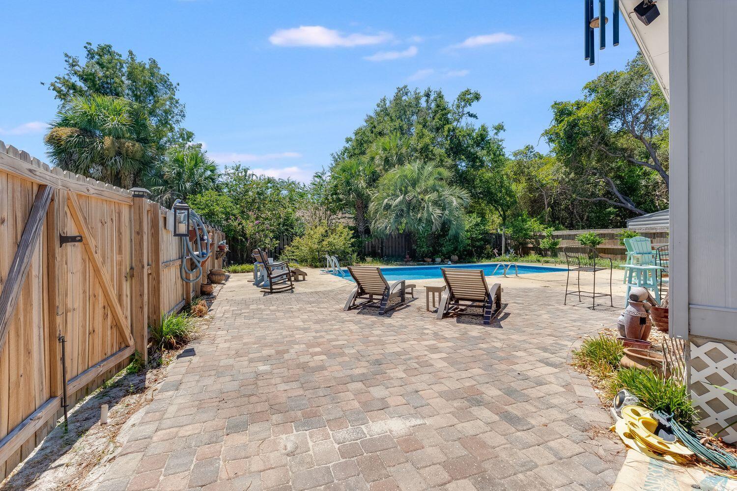 EASTWOOD 6TH ADDN - Residential