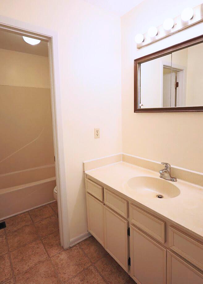 LIVEOAK S/D - Residential Lease