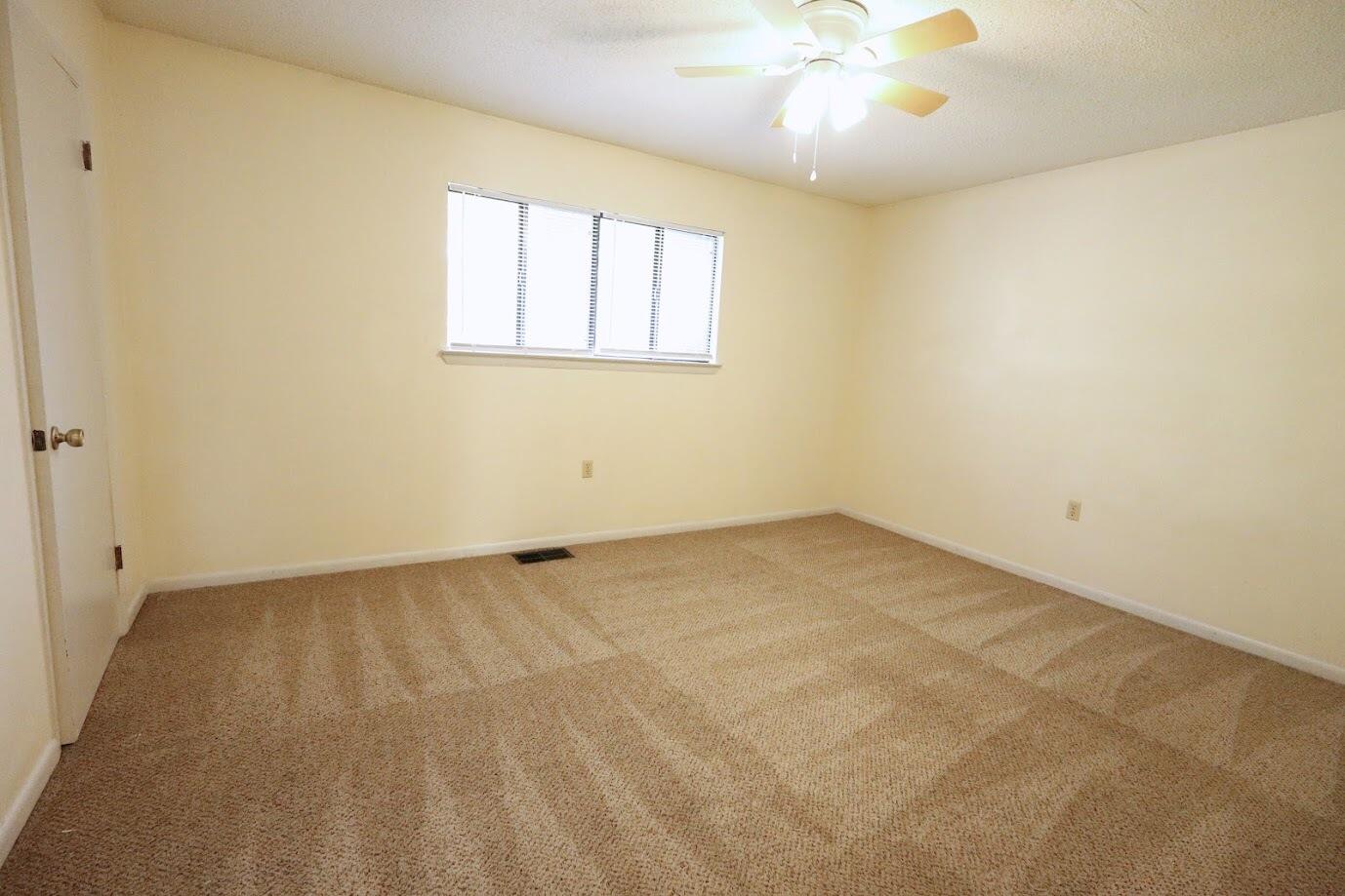 LIVEOAK S/D - Residential Lease