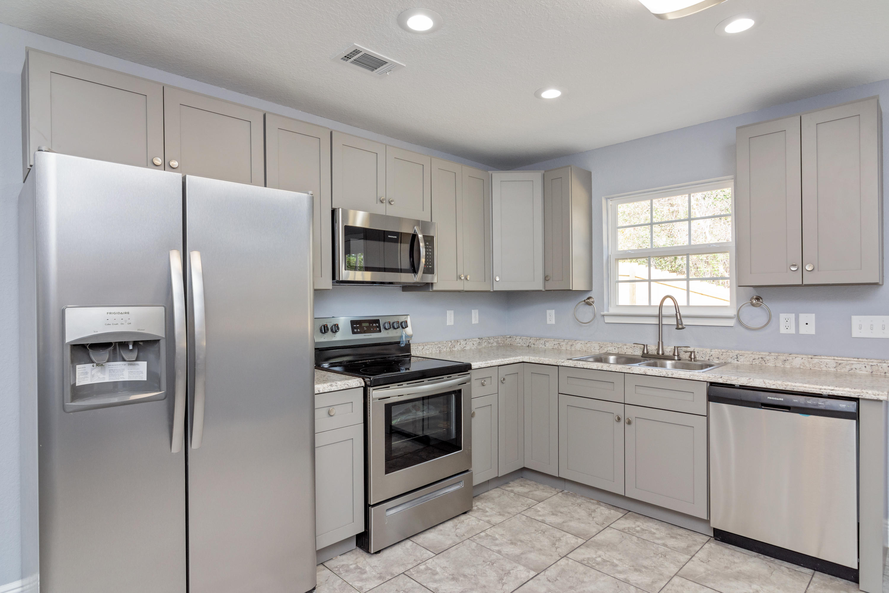 TRAILWOOD ESTATES - Residential