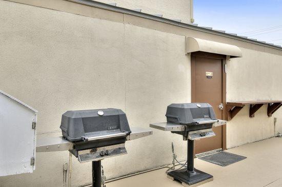 BEACH HOUSE CONDO PH 1 - Residential Lease