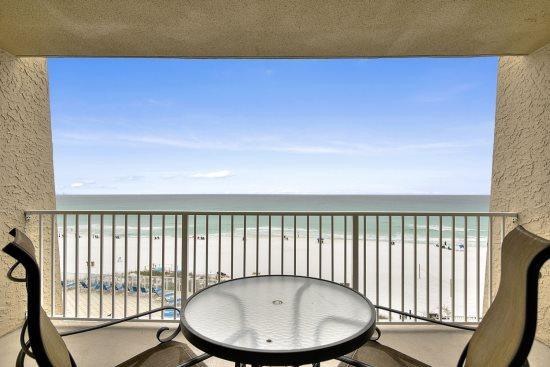 BEACH HOUSE CONDO PH 1 - Residential Lease