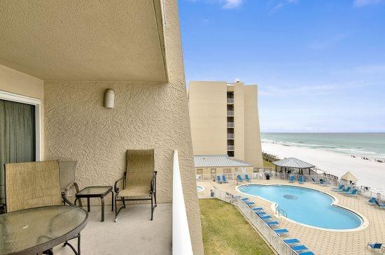 BEACH HOUSE CONDO PH 1 - Residential Lease