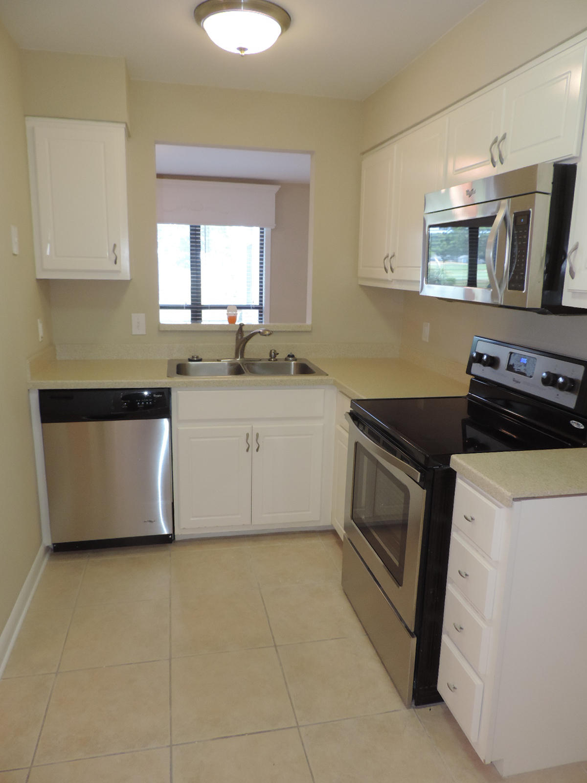 Sandpiper Village Condo - Residential