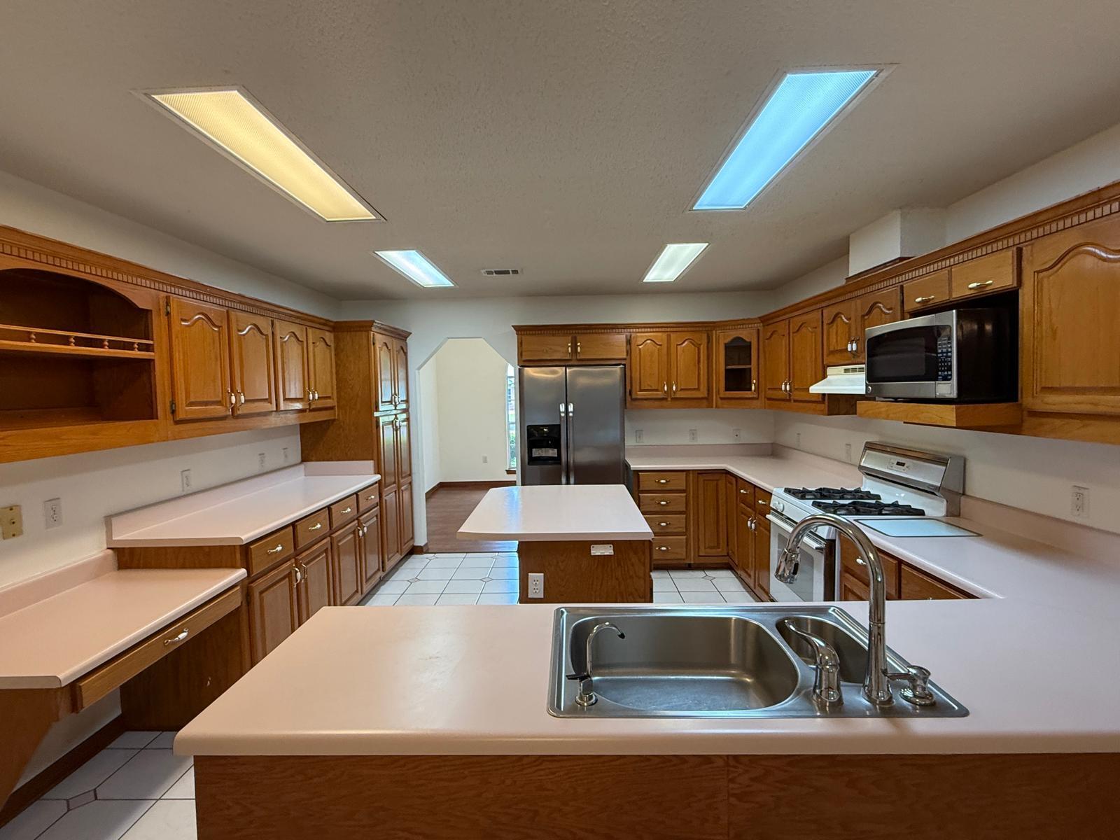 SOUTHMINSTER VILLAGE - Residential Lease