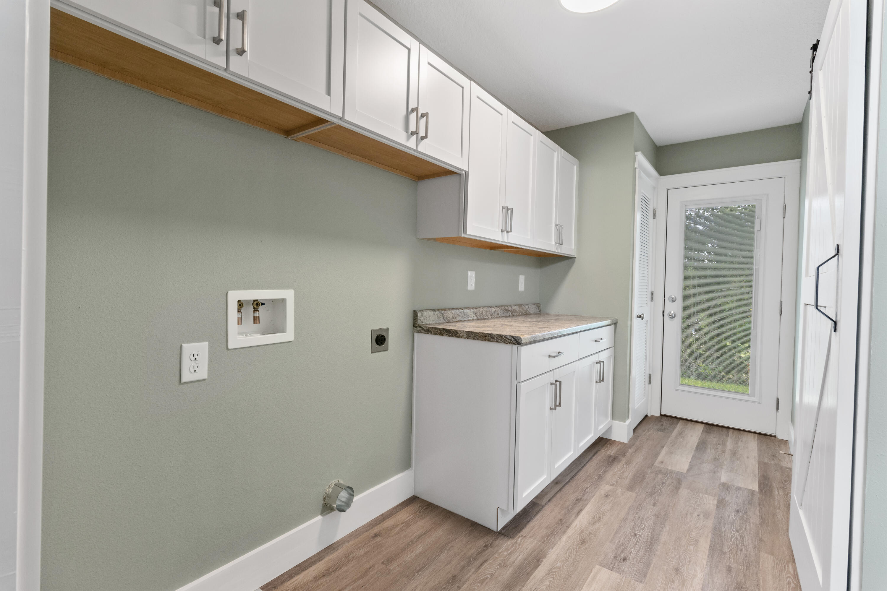 CRESTVIEW - Residential Lease