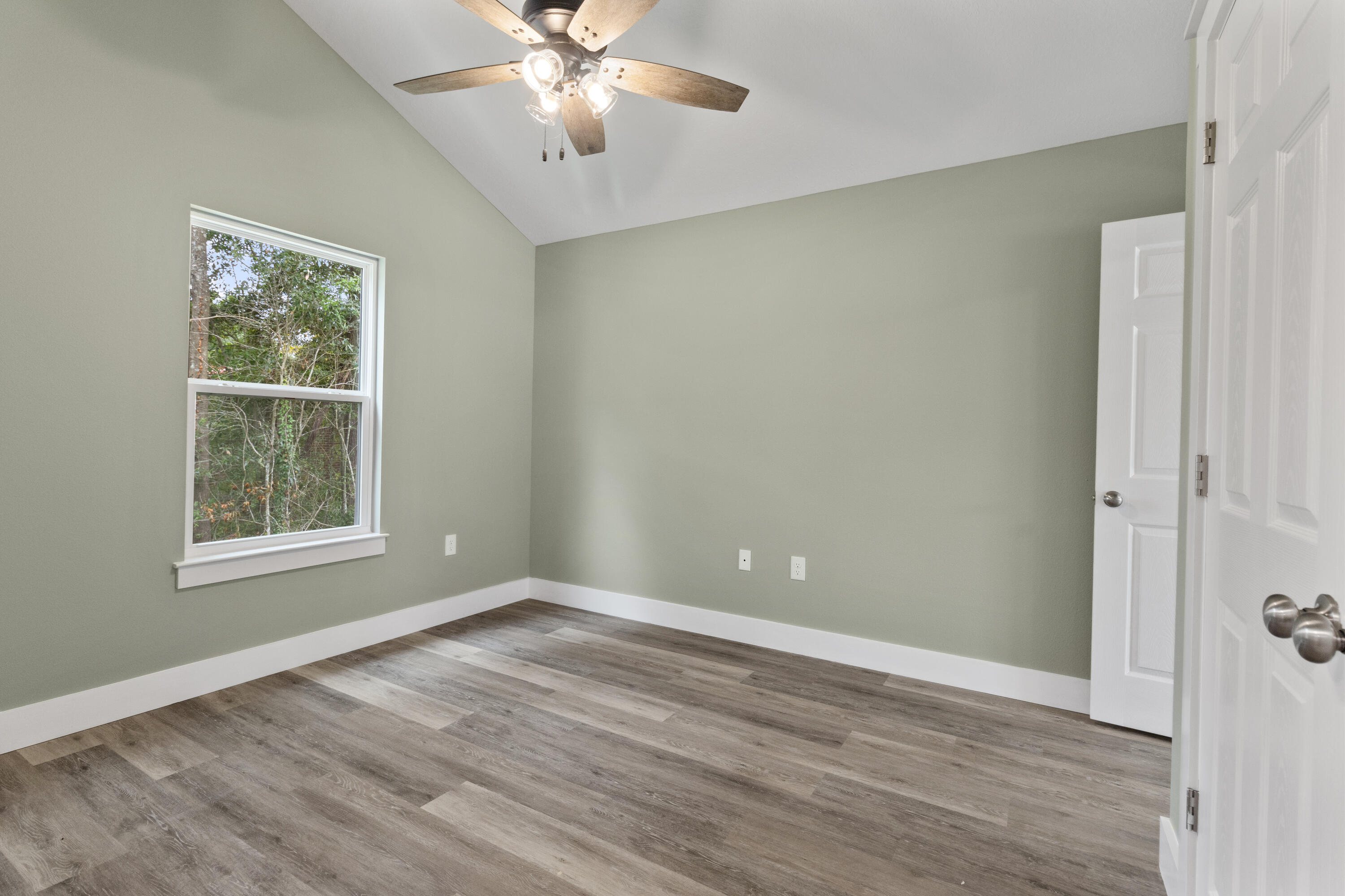 CRESTVIEW - Residential Lease
