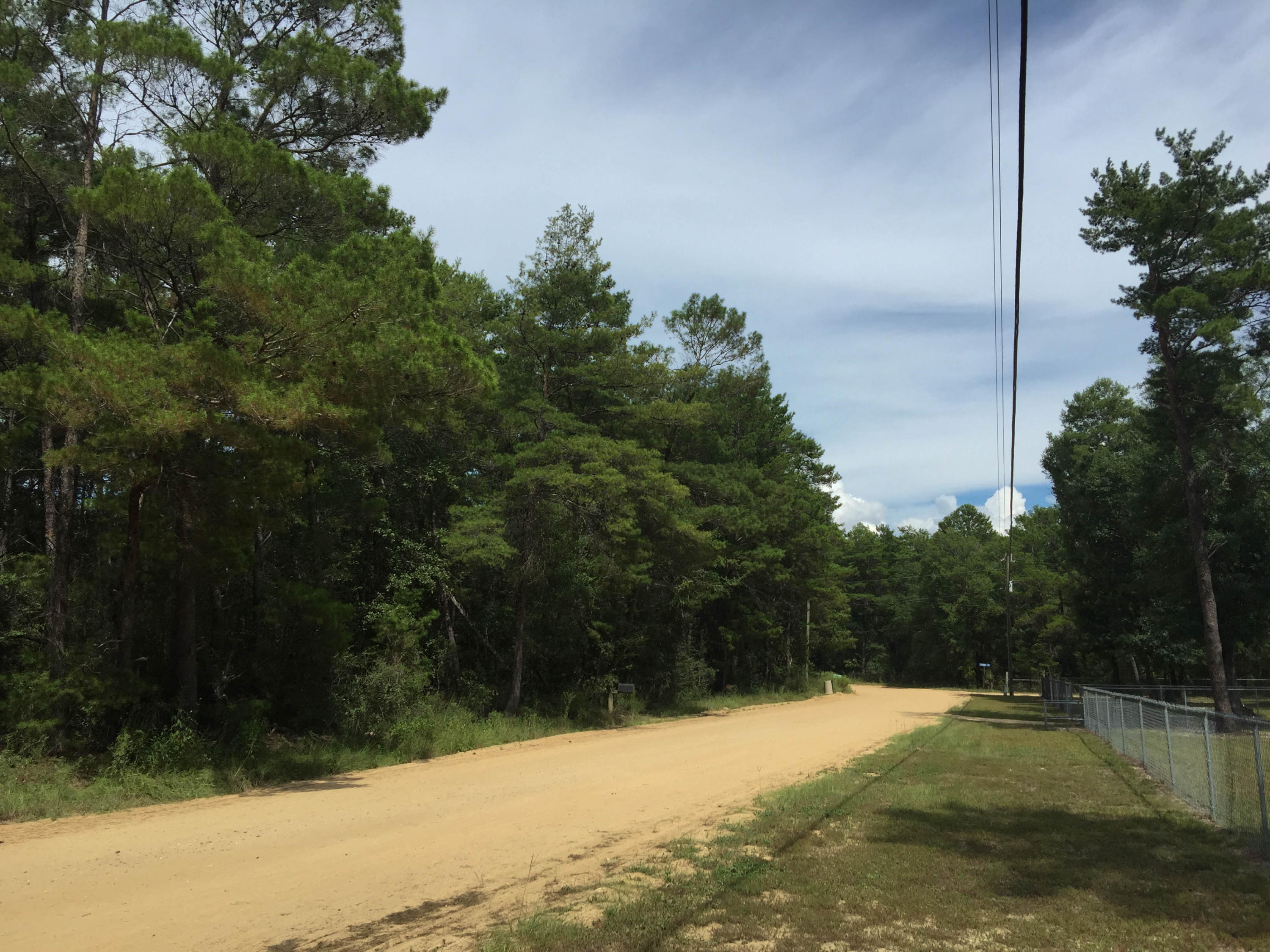 METES & BOUNDS - Land