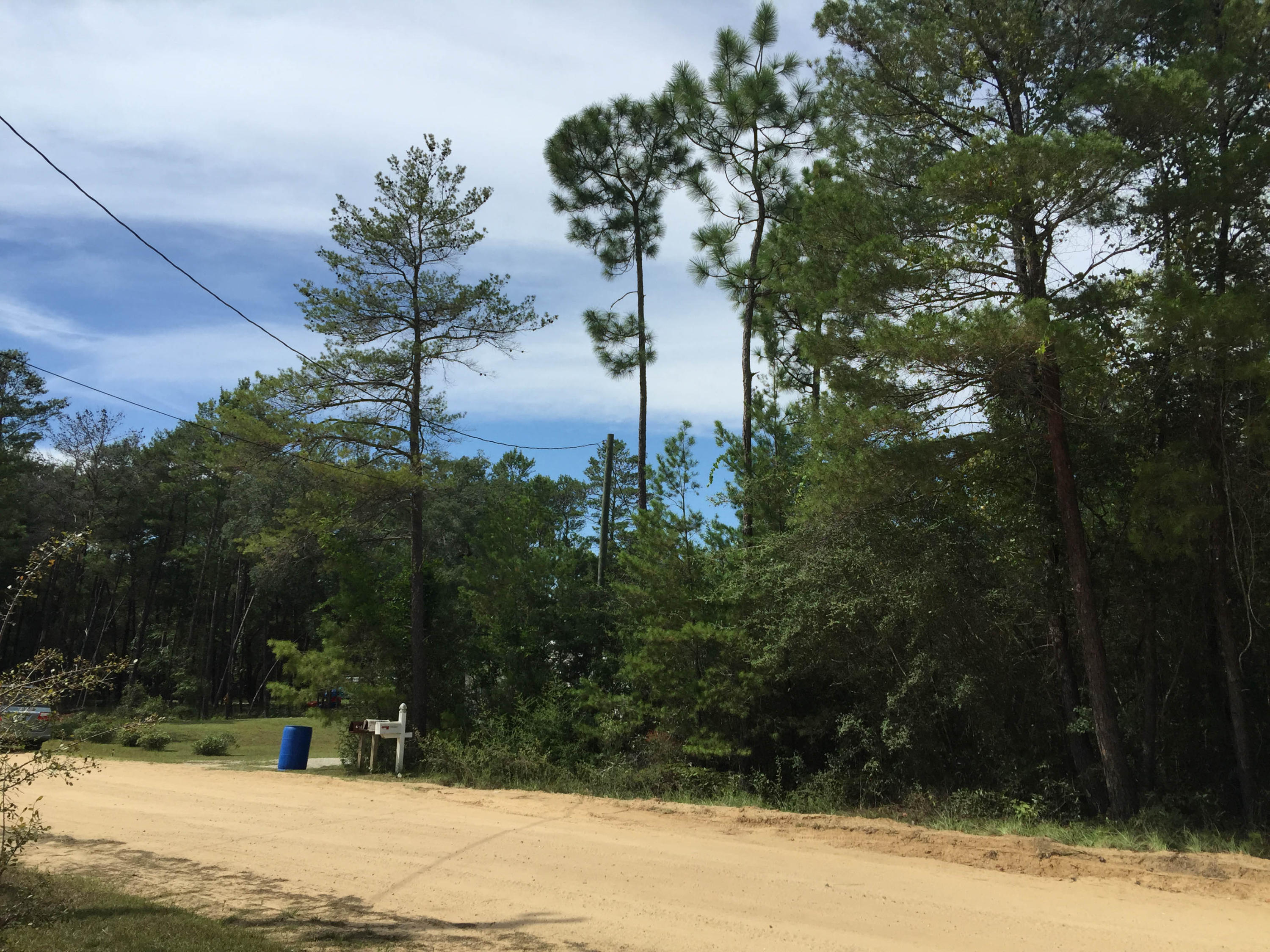 METES & BOUNDS - Land