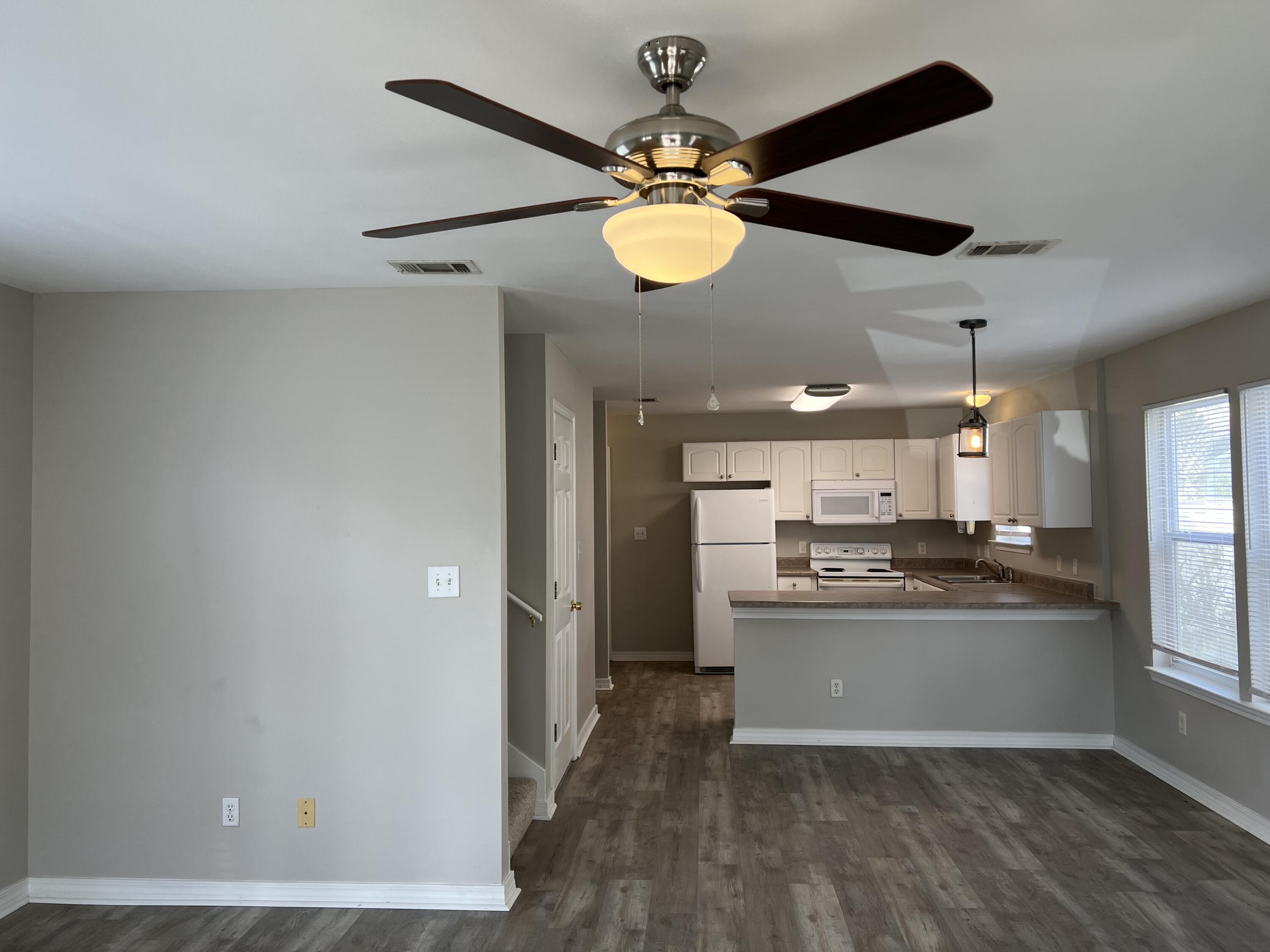 ENCHANTED ESTATES - Residential Lease