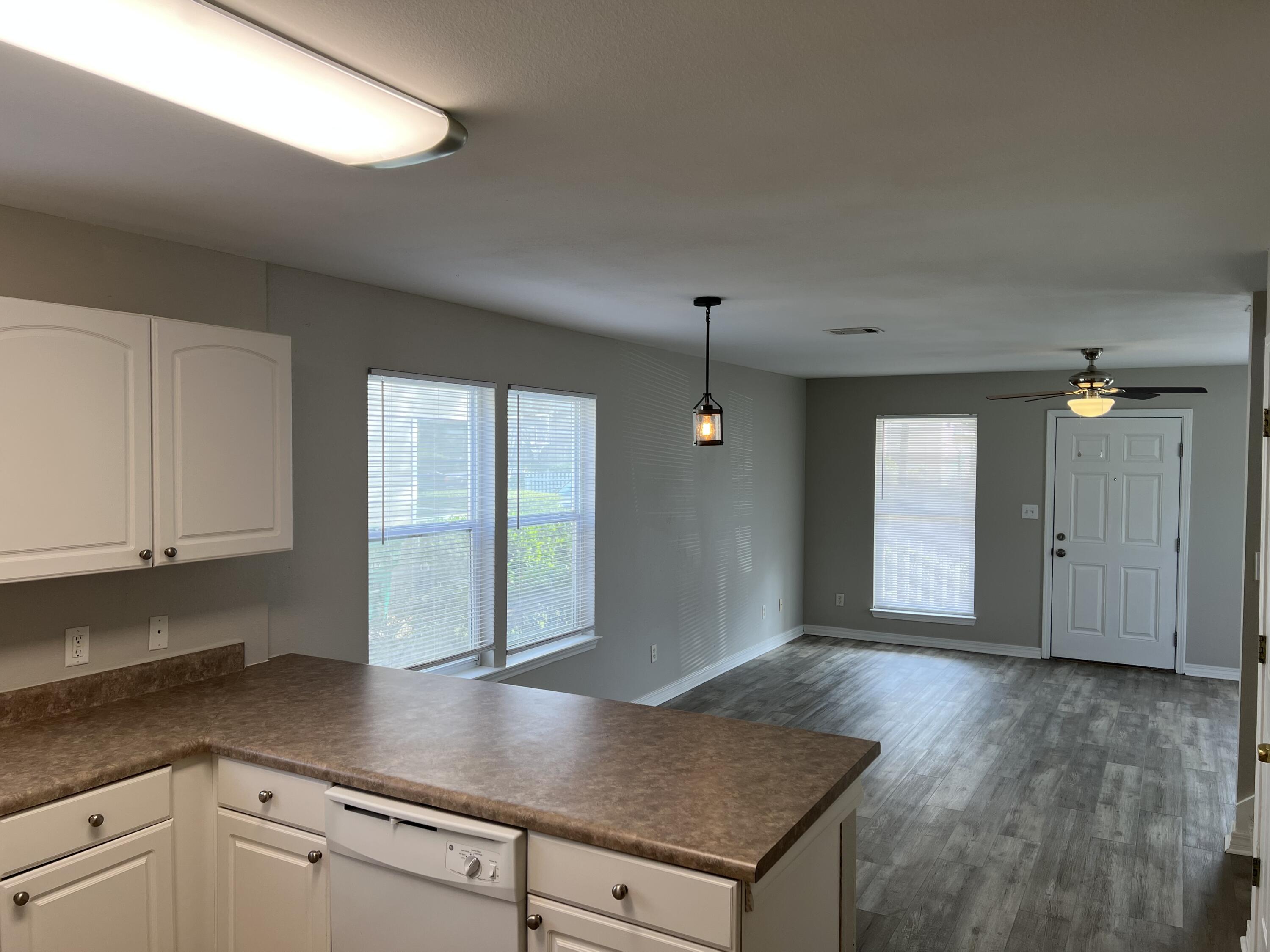 ENCHANTED ESTATES - Residential Lease