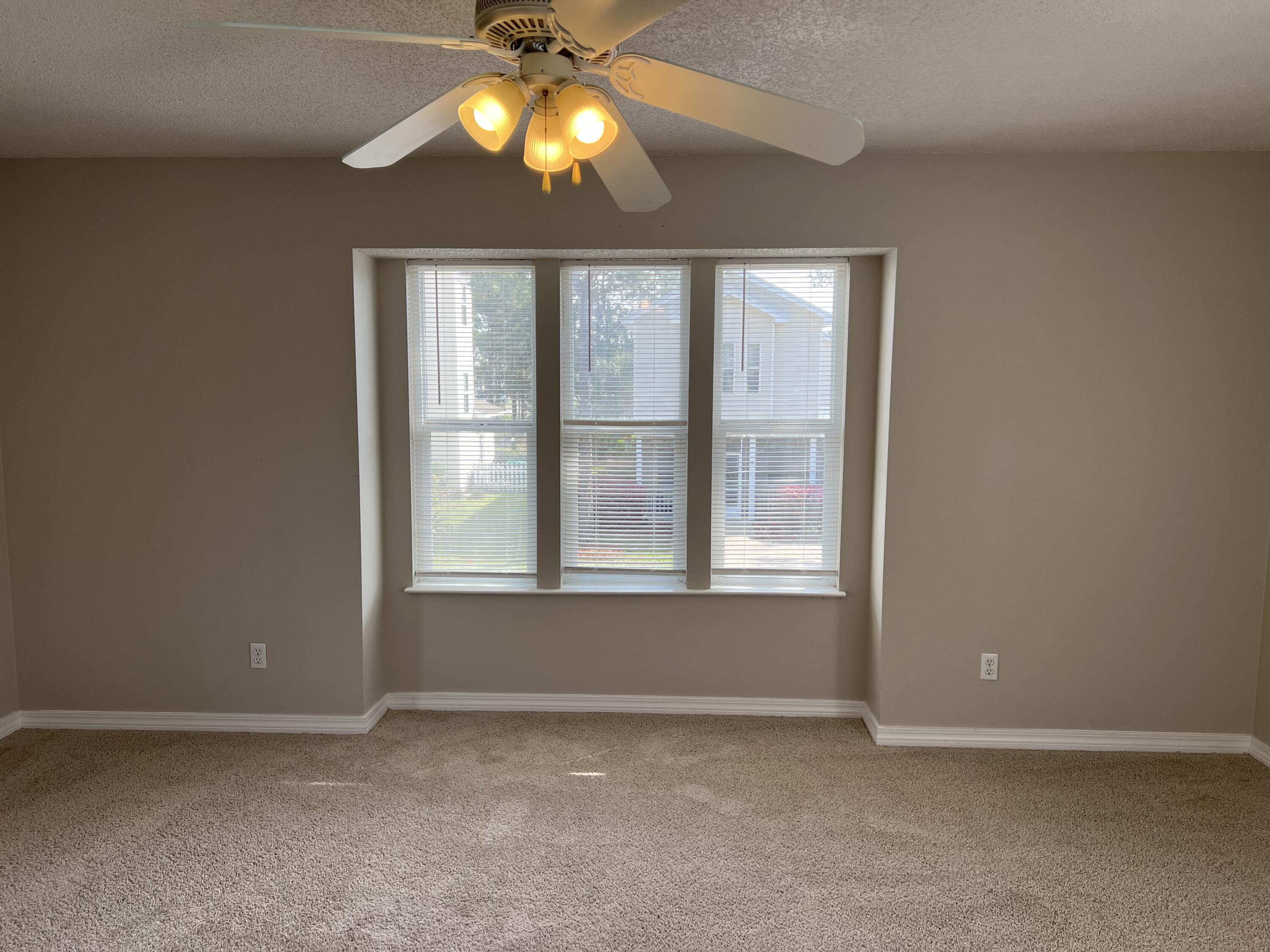 ENCHANTED ESTATES - Residential Lease