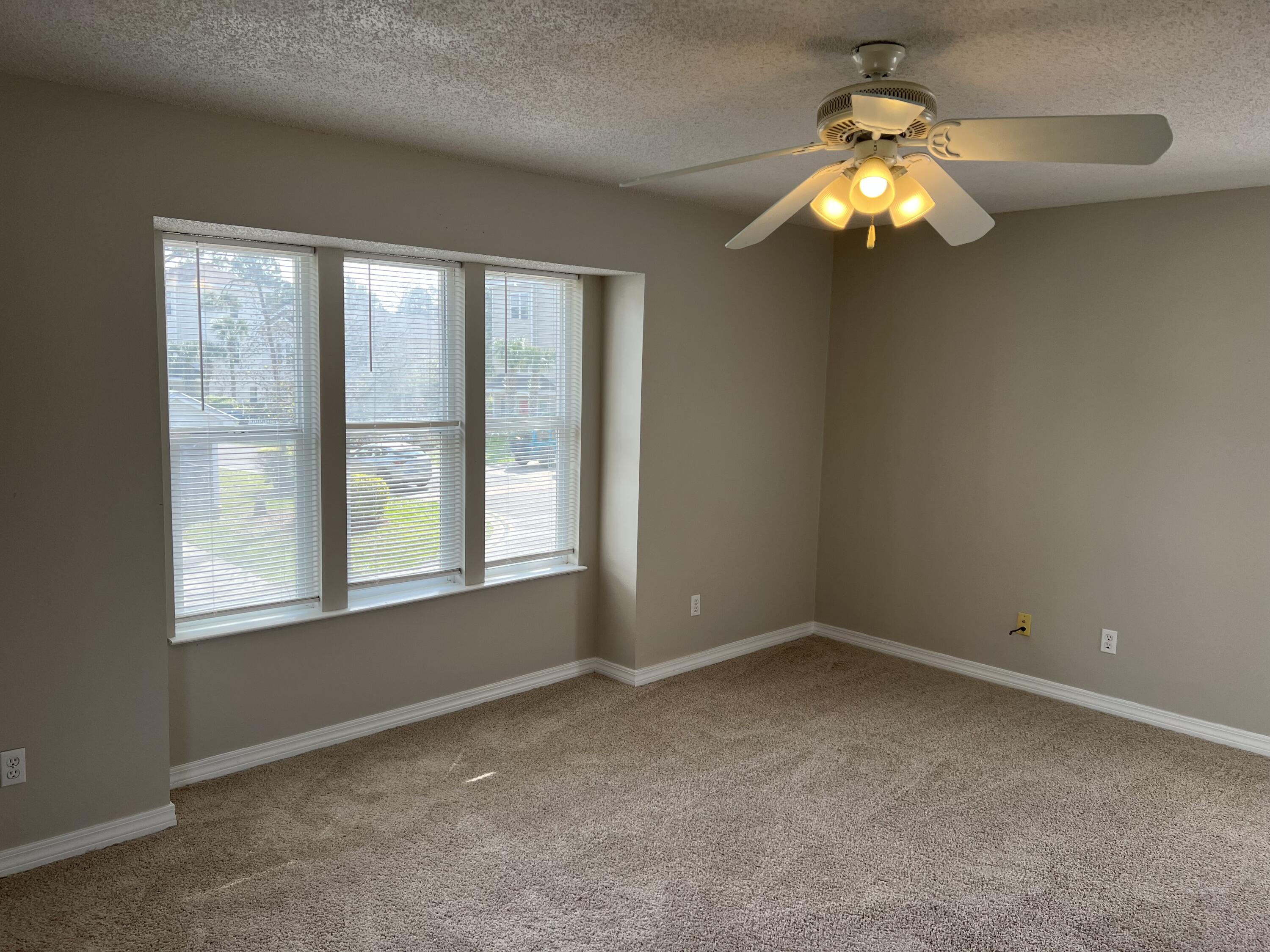 ENCHANTED ESTATES - Residential Lease