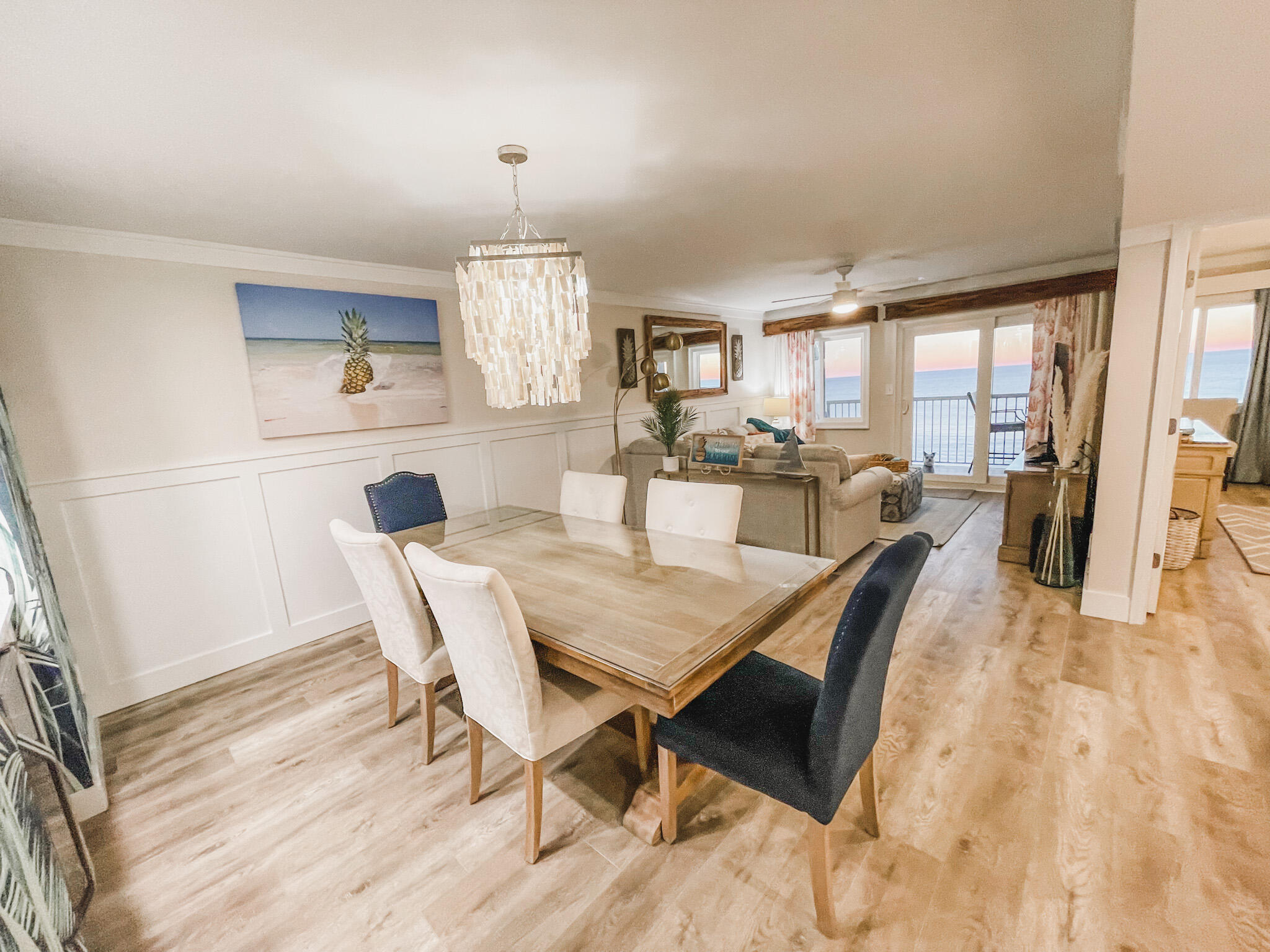 HOLIDAY SURF & RACQUET CLUB - Residential