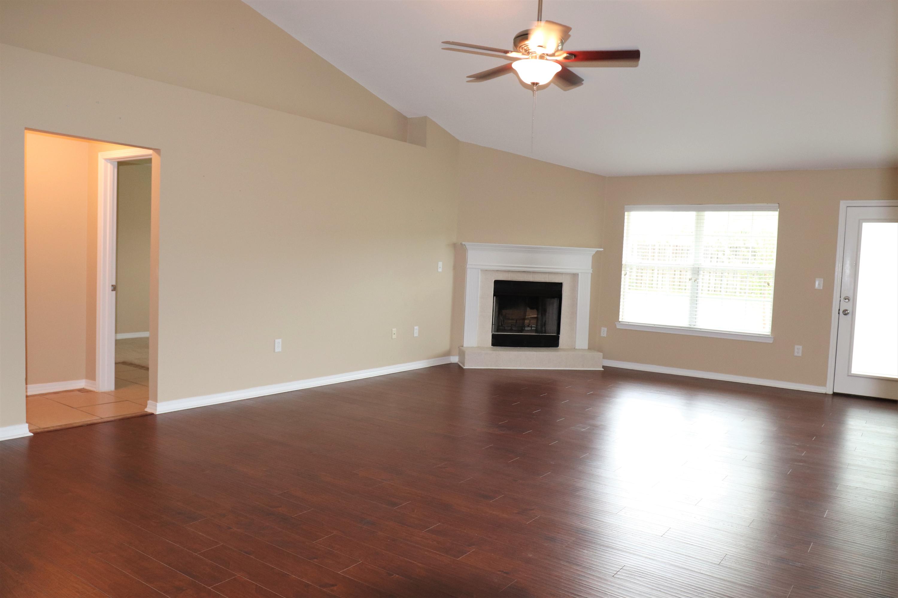 LEE FARMS PH I - Residential