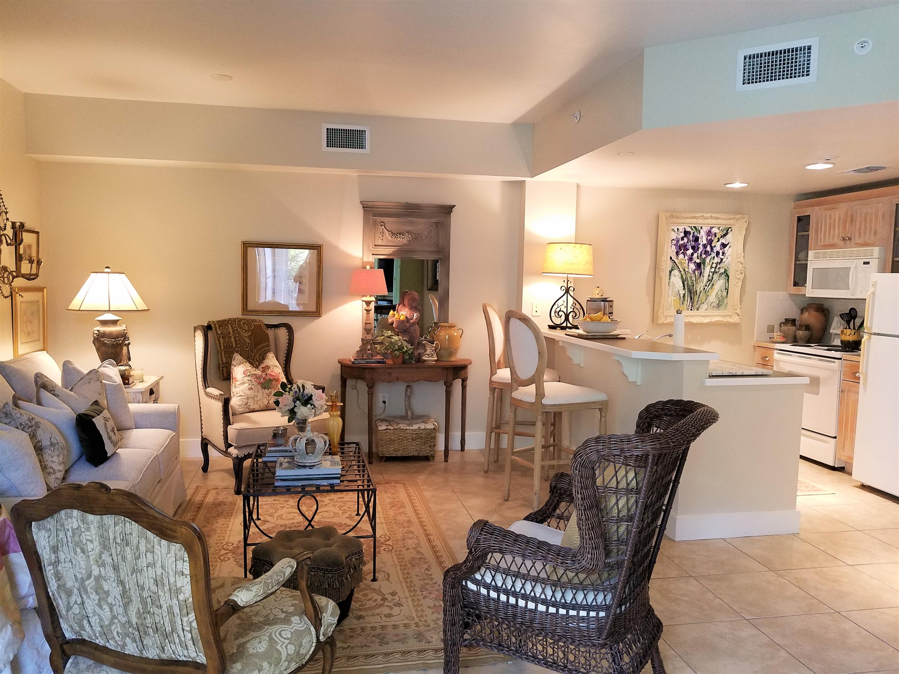 PILOT HOUSE - Residential