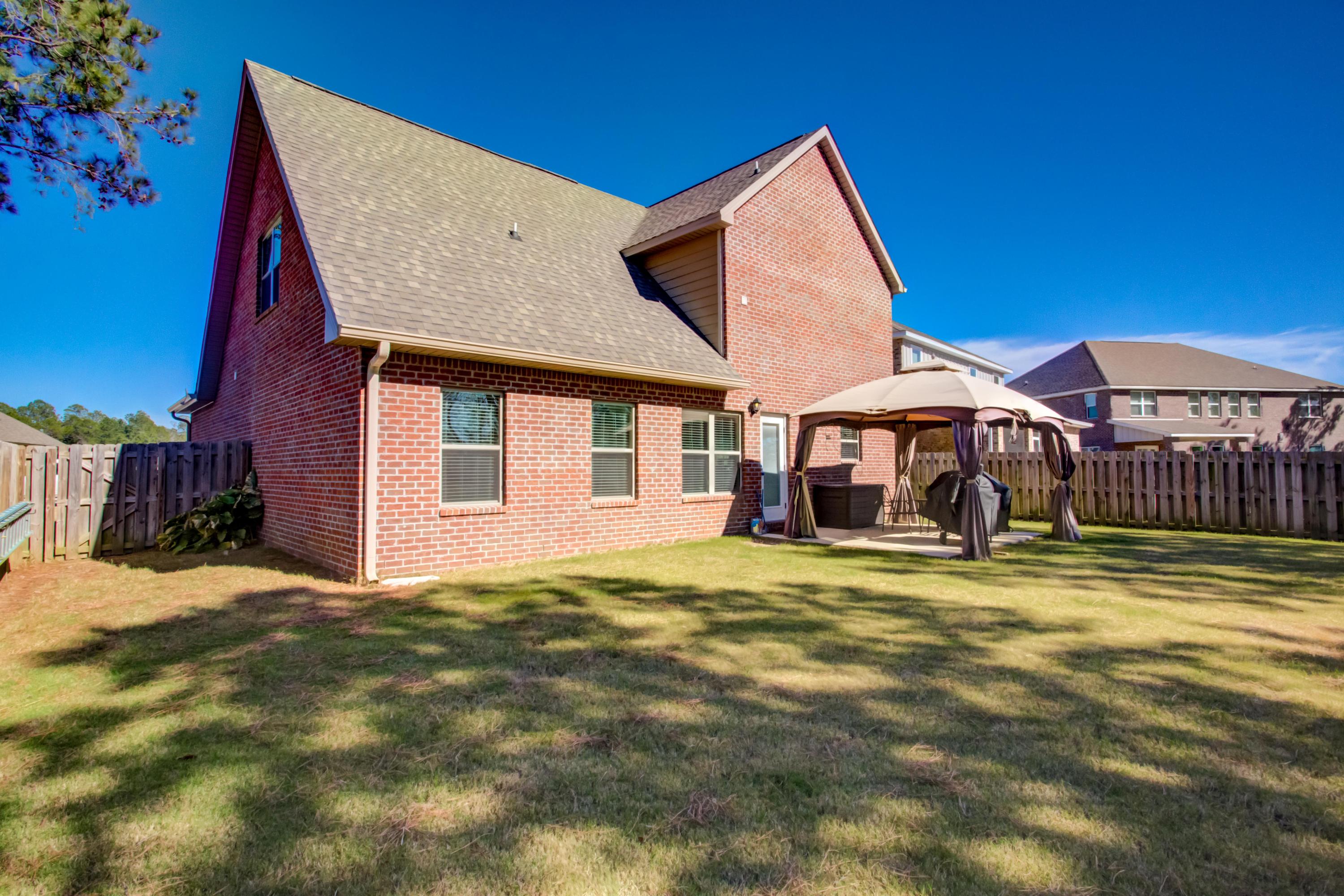 HAMMOCK BAY - Residential