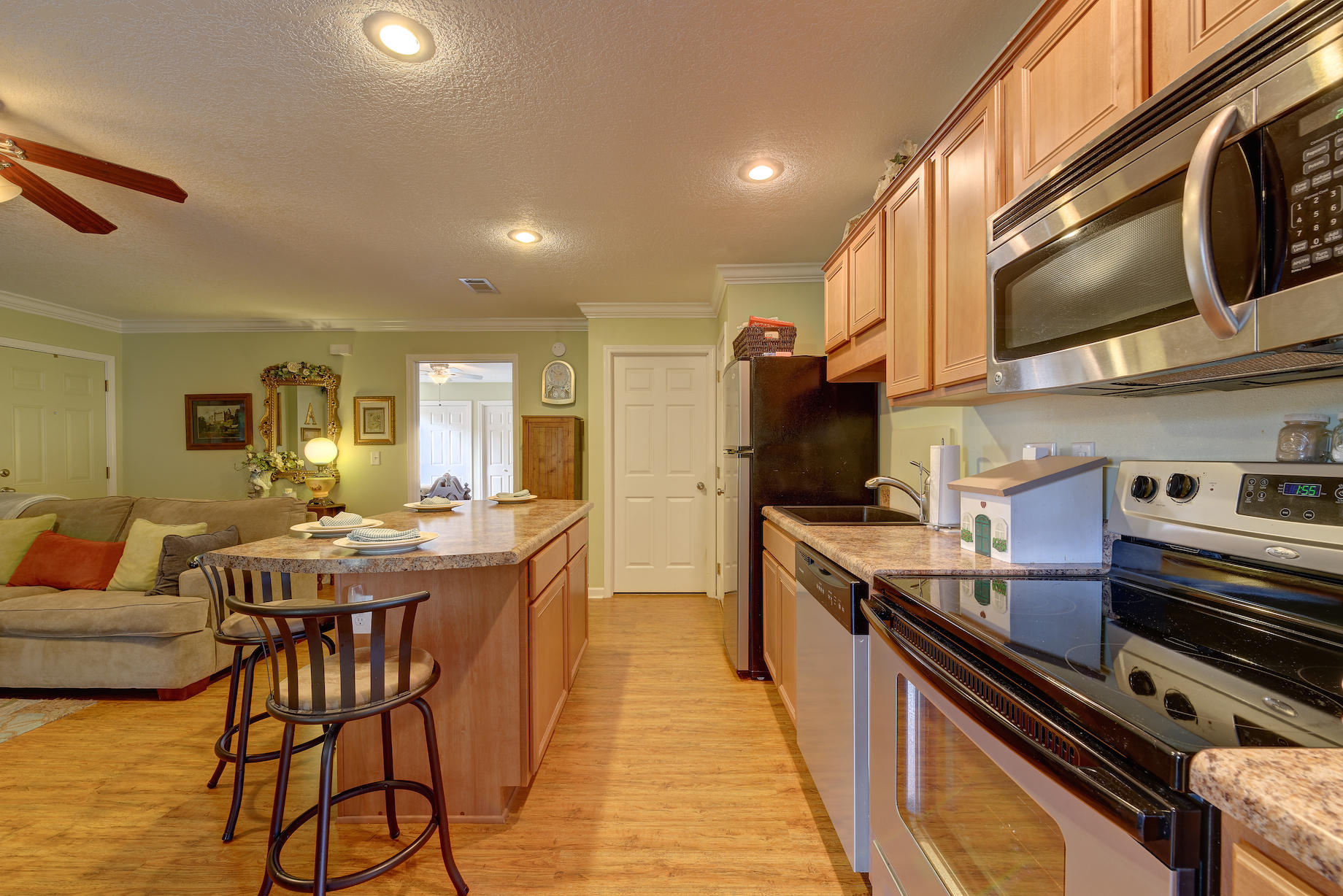 CARIBBEAN VILLAGE 1C - Residential Lease