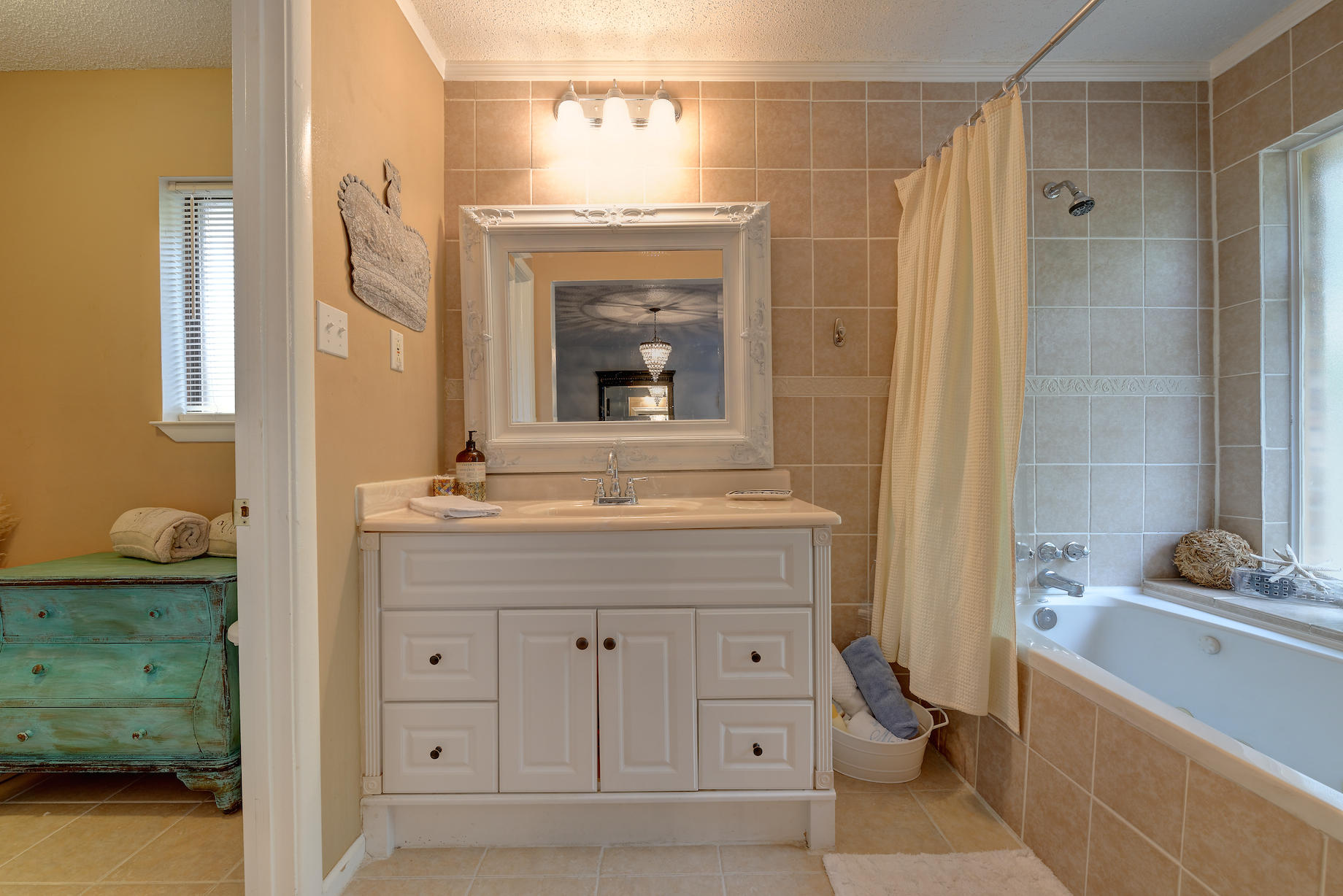 CARIBBEAN VILLAGE 1C - Residential Lease