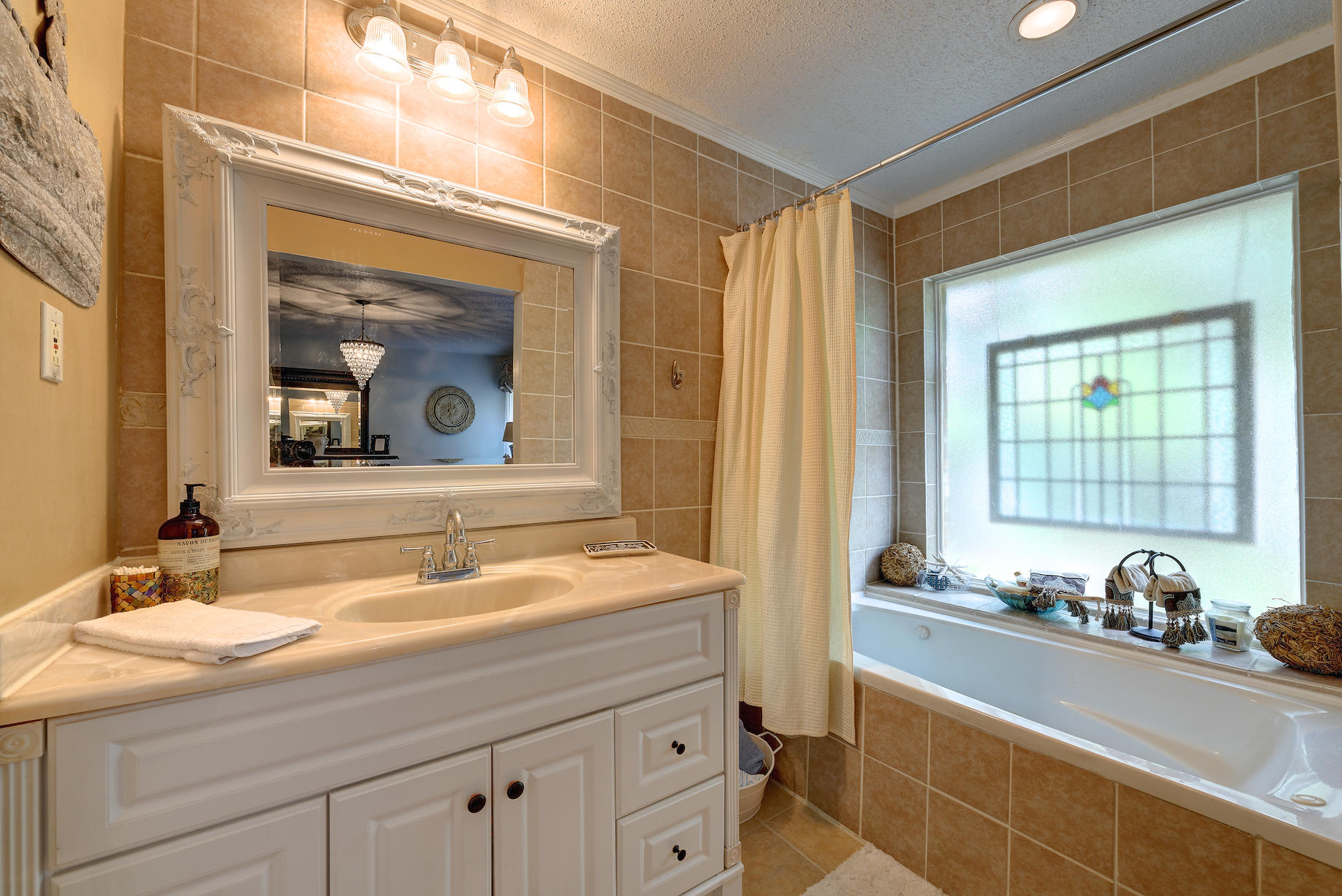 CARIBBEAN VILLAGE 1C - Residential Lease