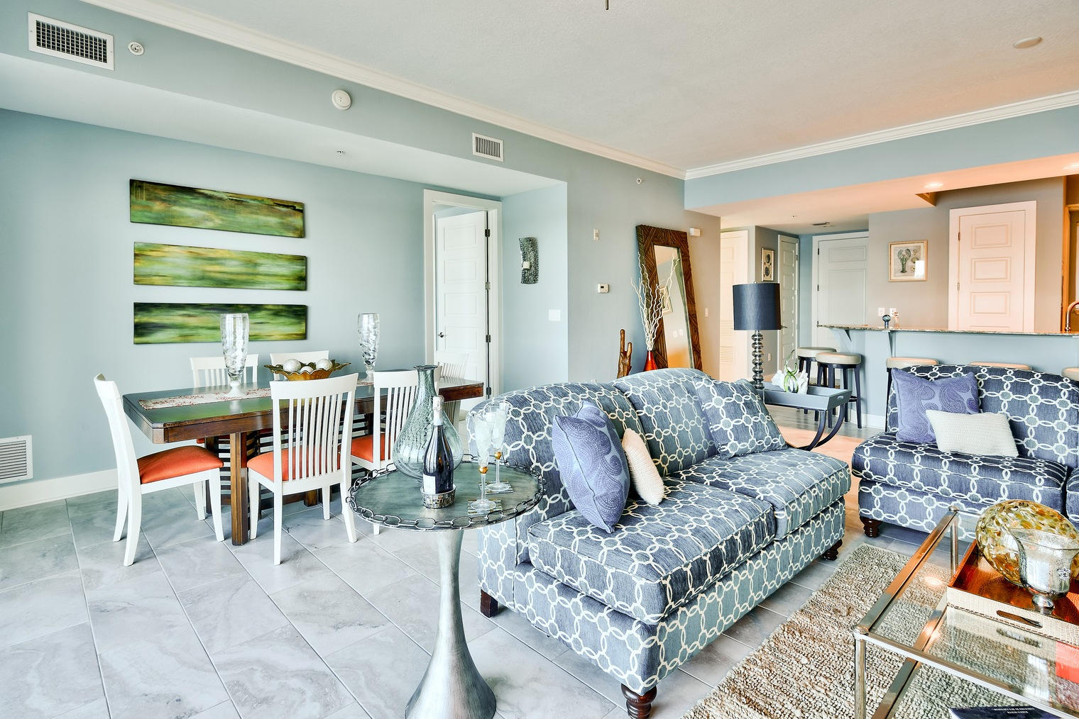 HARBOR LIGHTS - Residential