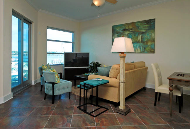 HARBOR LIGHTS - Residential