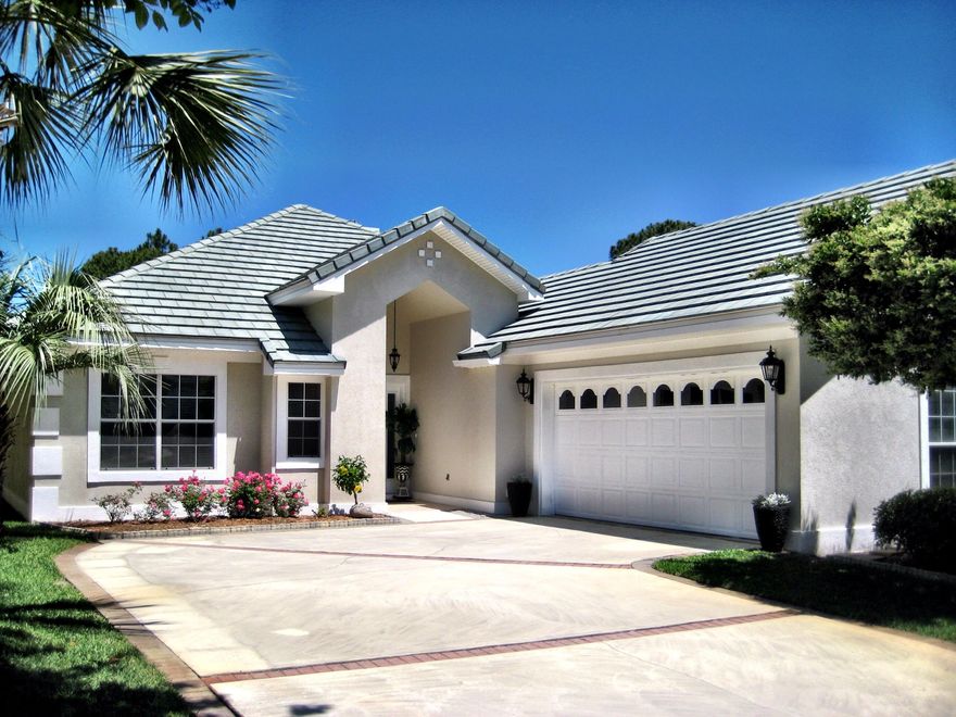 Here is your opportunity to own an impeccably maintained lake-front home in the prestigious gated golf community of Emerald Bay. Upon entering the home you'll immediately be captured by the spacious living room featuring a vaulted ceiling with floor to ceiling columns, updated ceiling fans, lots of natural light, gas fireplace, and spectacular views of the lake. The kitchen features recently upgraded stainless steel appliances, refinished kitchen cabinets, and lots of counter space. The kitchen and breakfast area both offer beautiful lake views. The house offers a split level floorplan, with the master bedroom also overlooking the lake. The master bath features a garden tub, separate walk-in shower, and dual vanities. There is a large screened-in lanai that is accessible