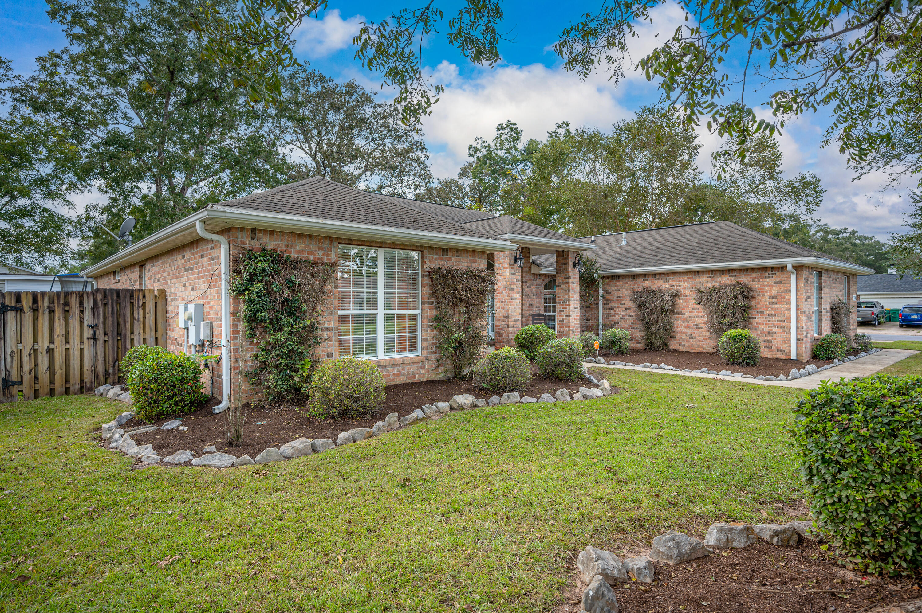 BROOKE ESTATES PH I - Residential