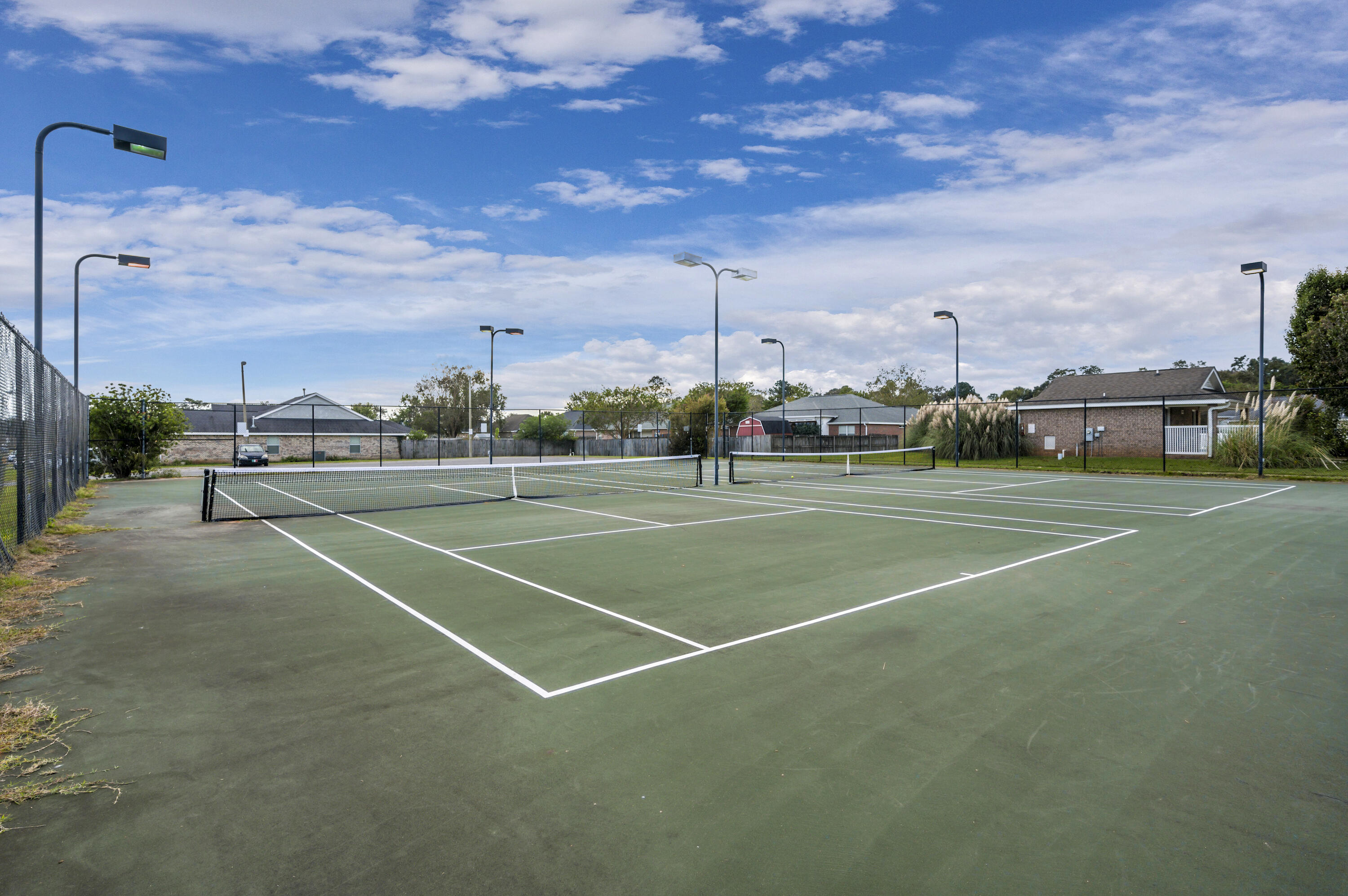 BROOKE ESTATES PH I - Residential