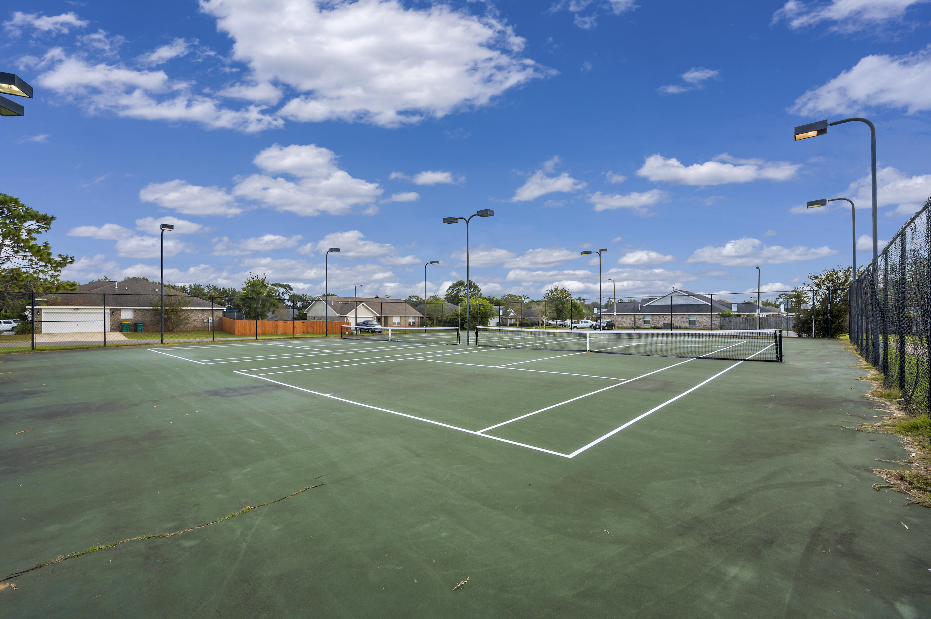 BROOKE ESTATES PH I - Residential