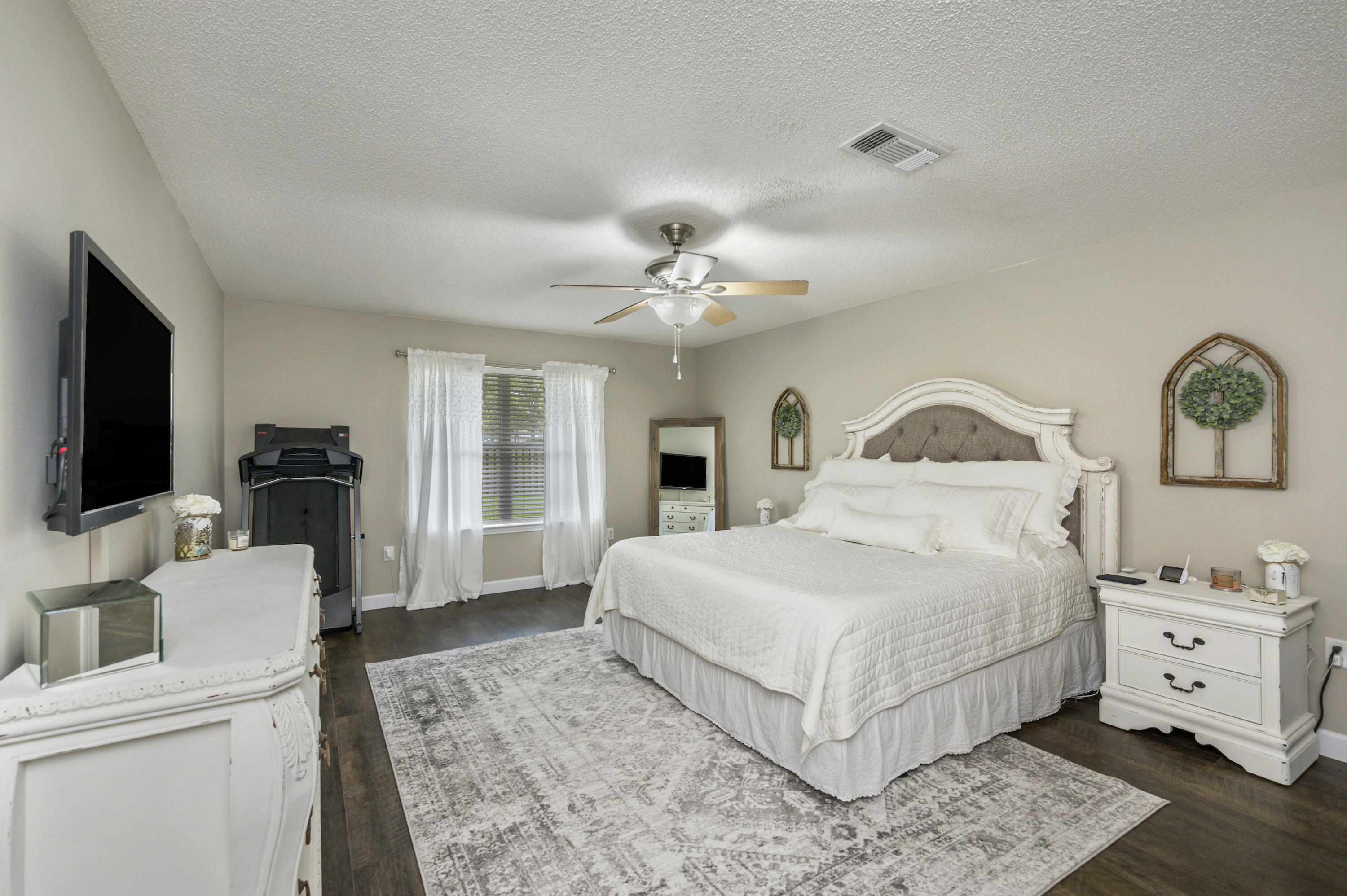 BROOKE ESTATES PH I - Residential