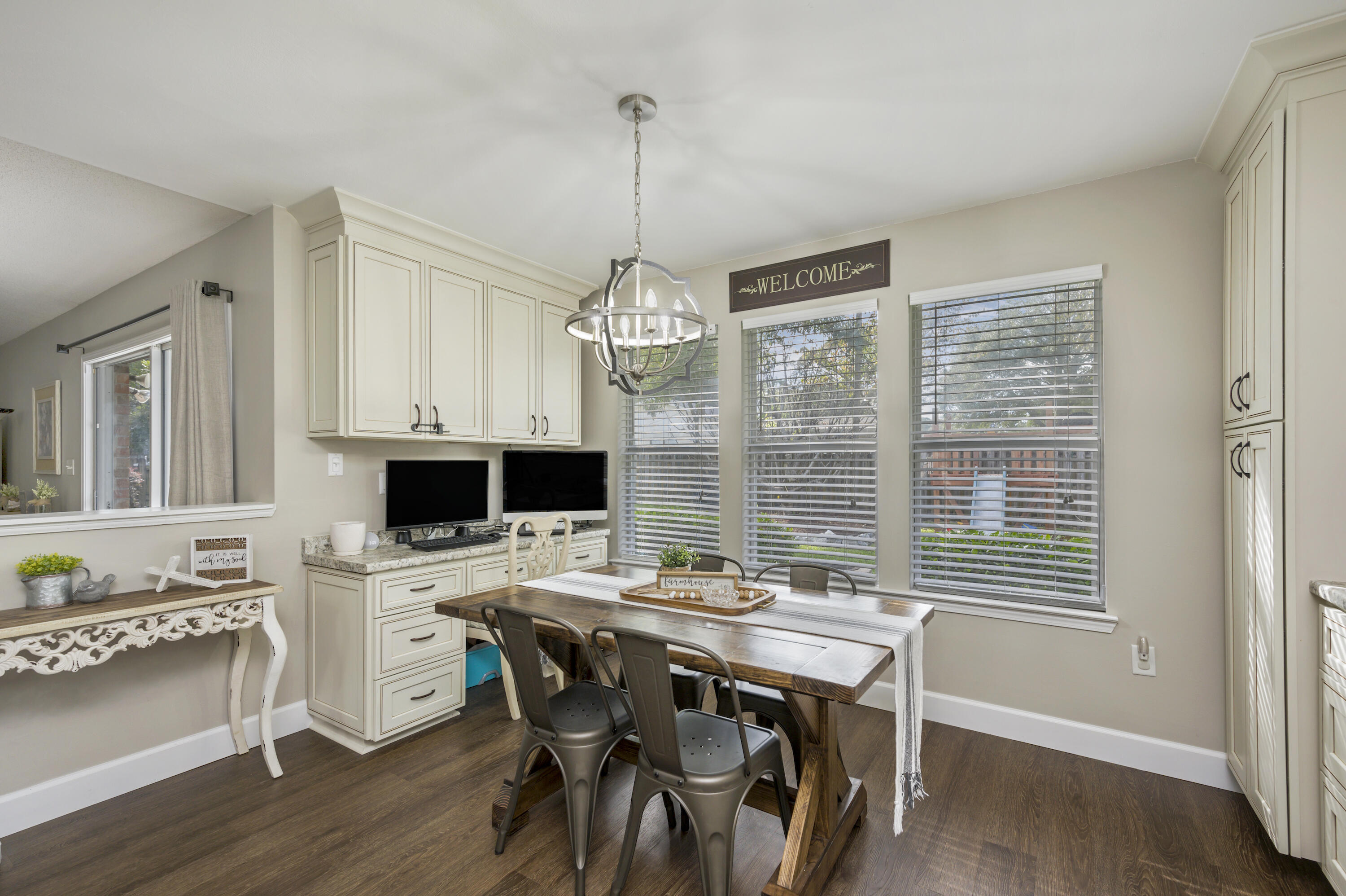 BROOKE ESTATES PH I - Residential