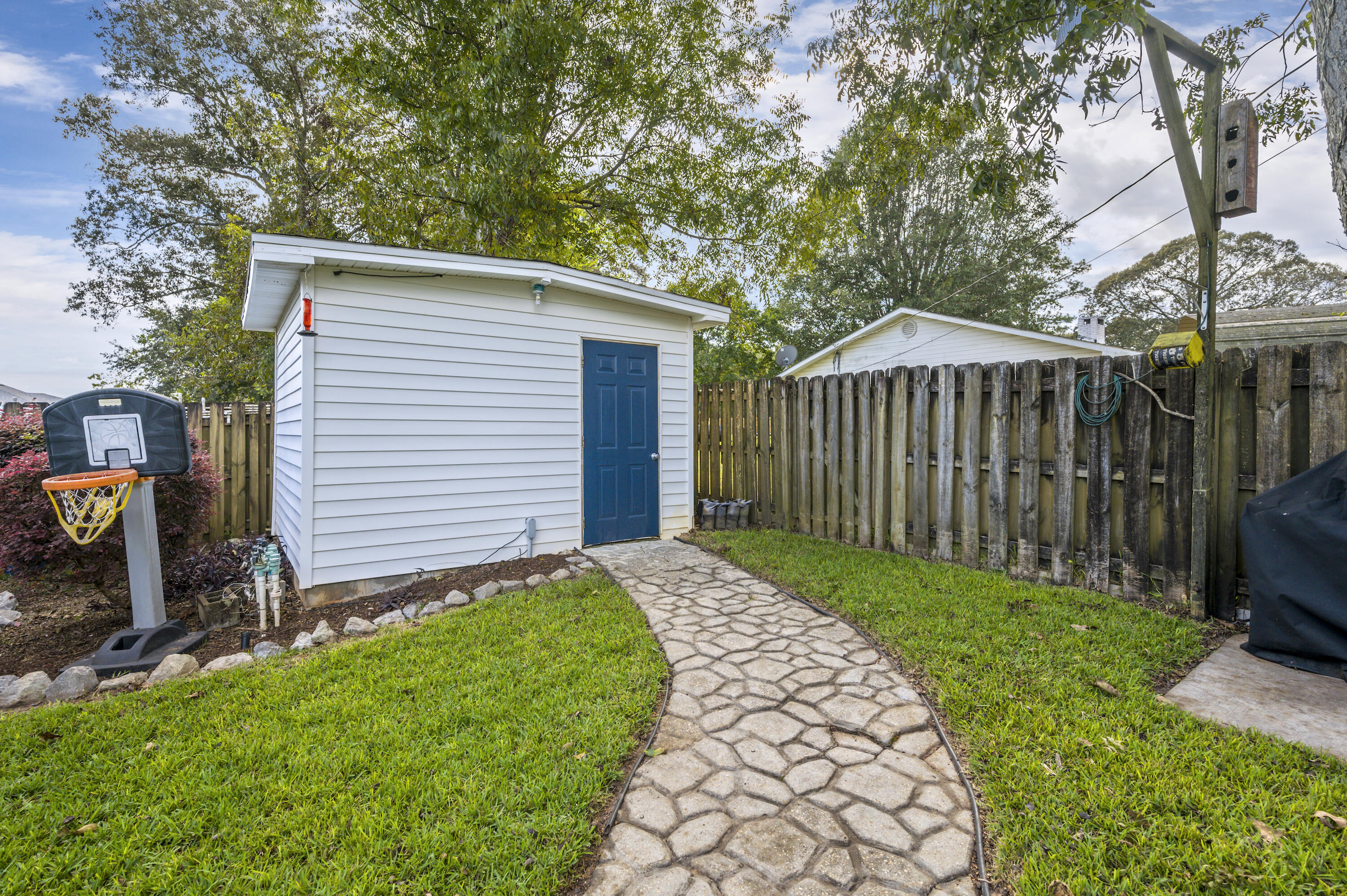 BROOKE ESTATES PH I - Residential