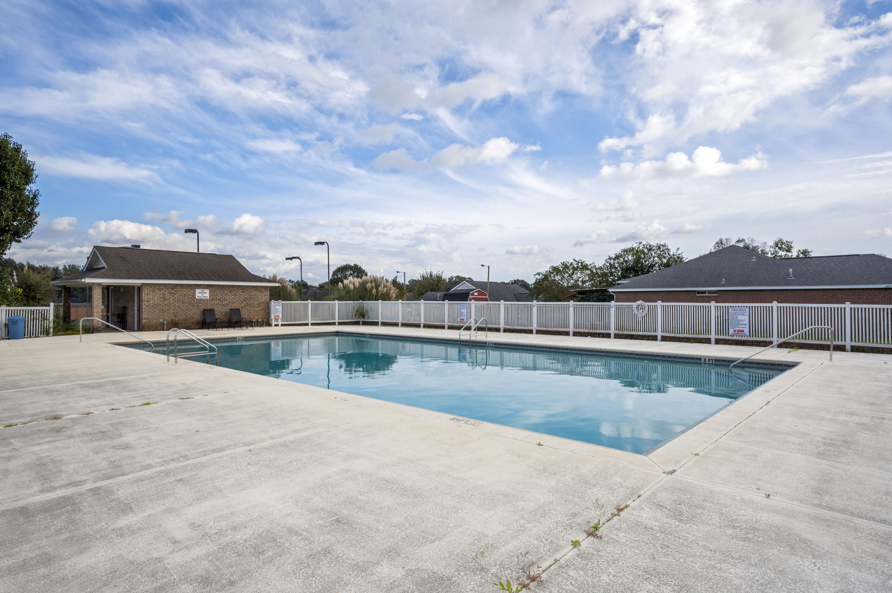 BROOKE ESTATES PH I - Residential