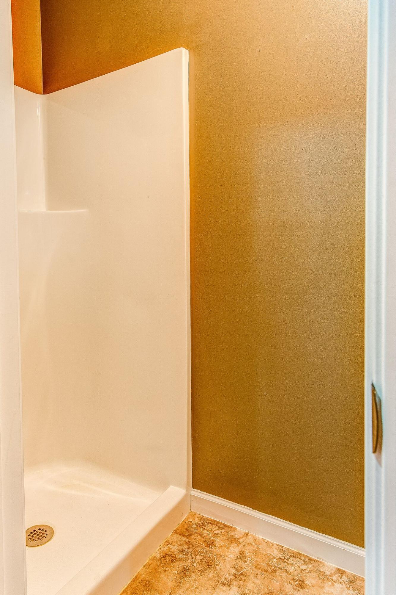 KAITLYNS PRESERVE - Residential