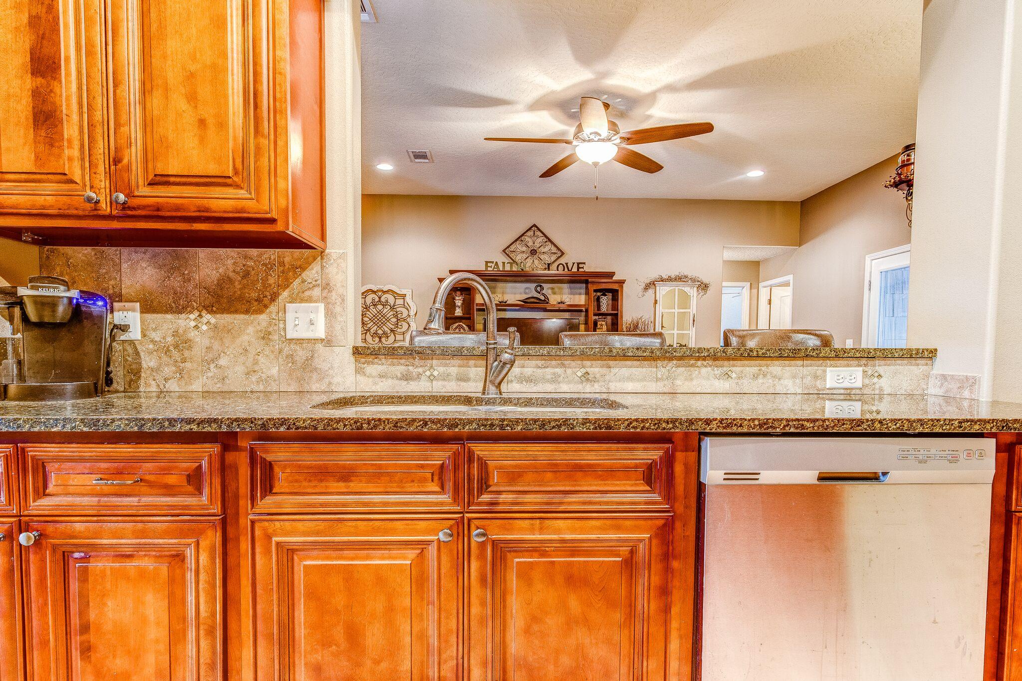 KAITLYNS PRESERVE - Residential