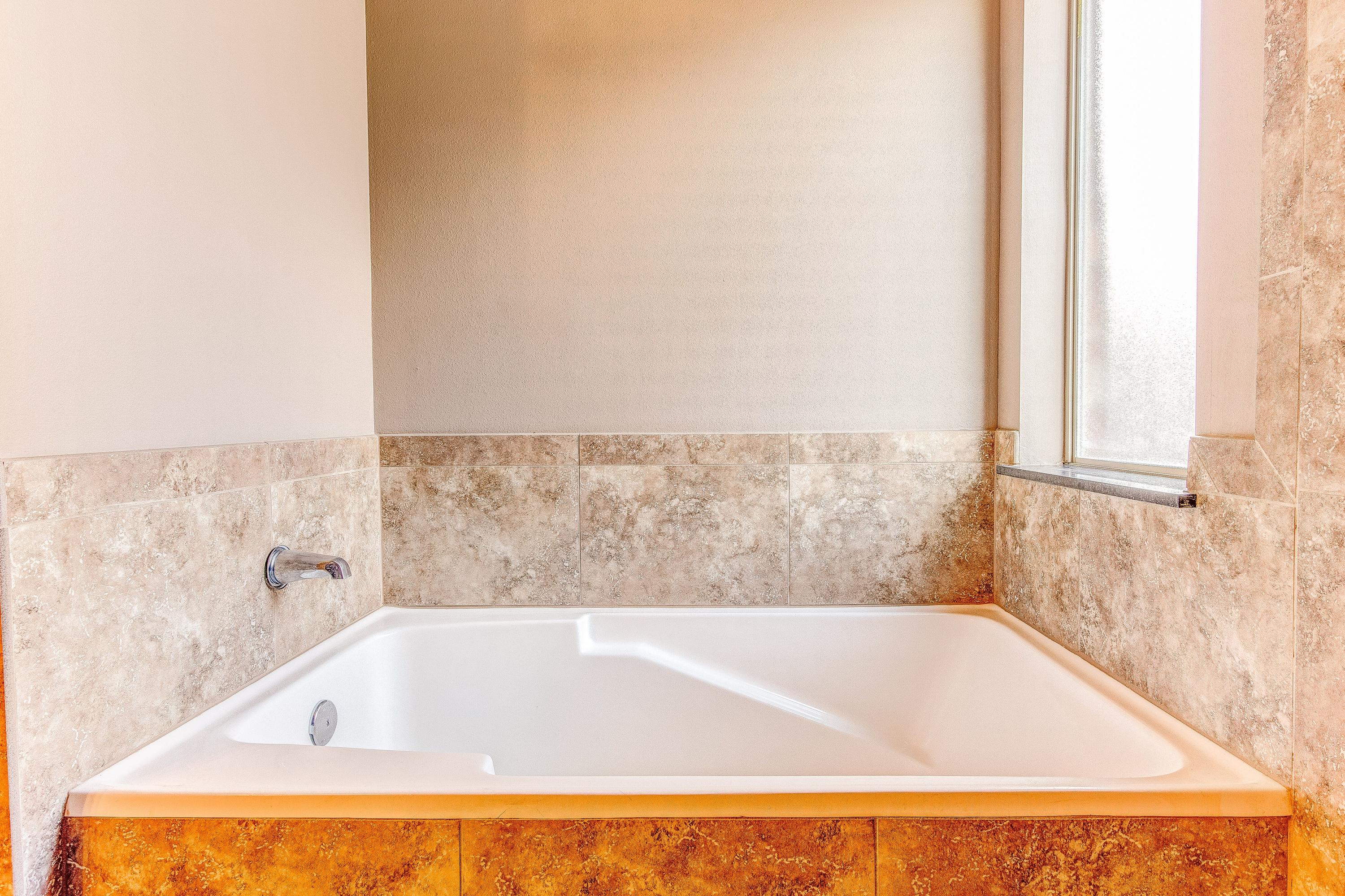 KAITLYNS PRESERVE - Residential