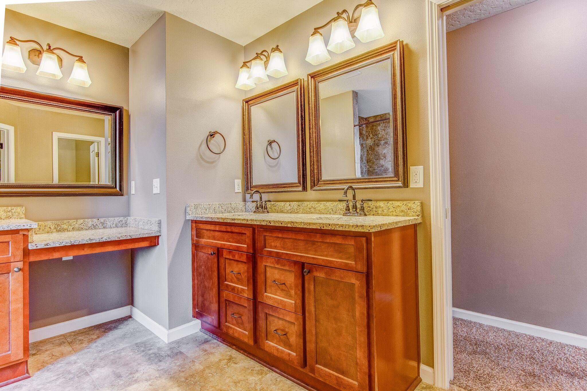 KAITLYNS PRESERVE - Residential