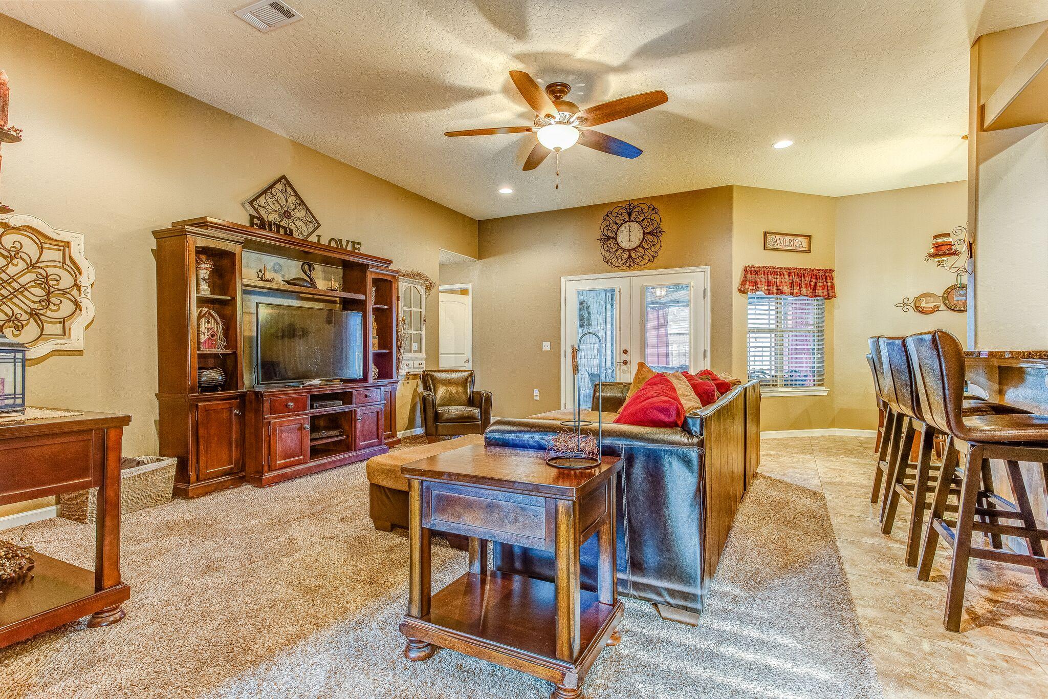 KAITLYNS PRESERVE - Residential