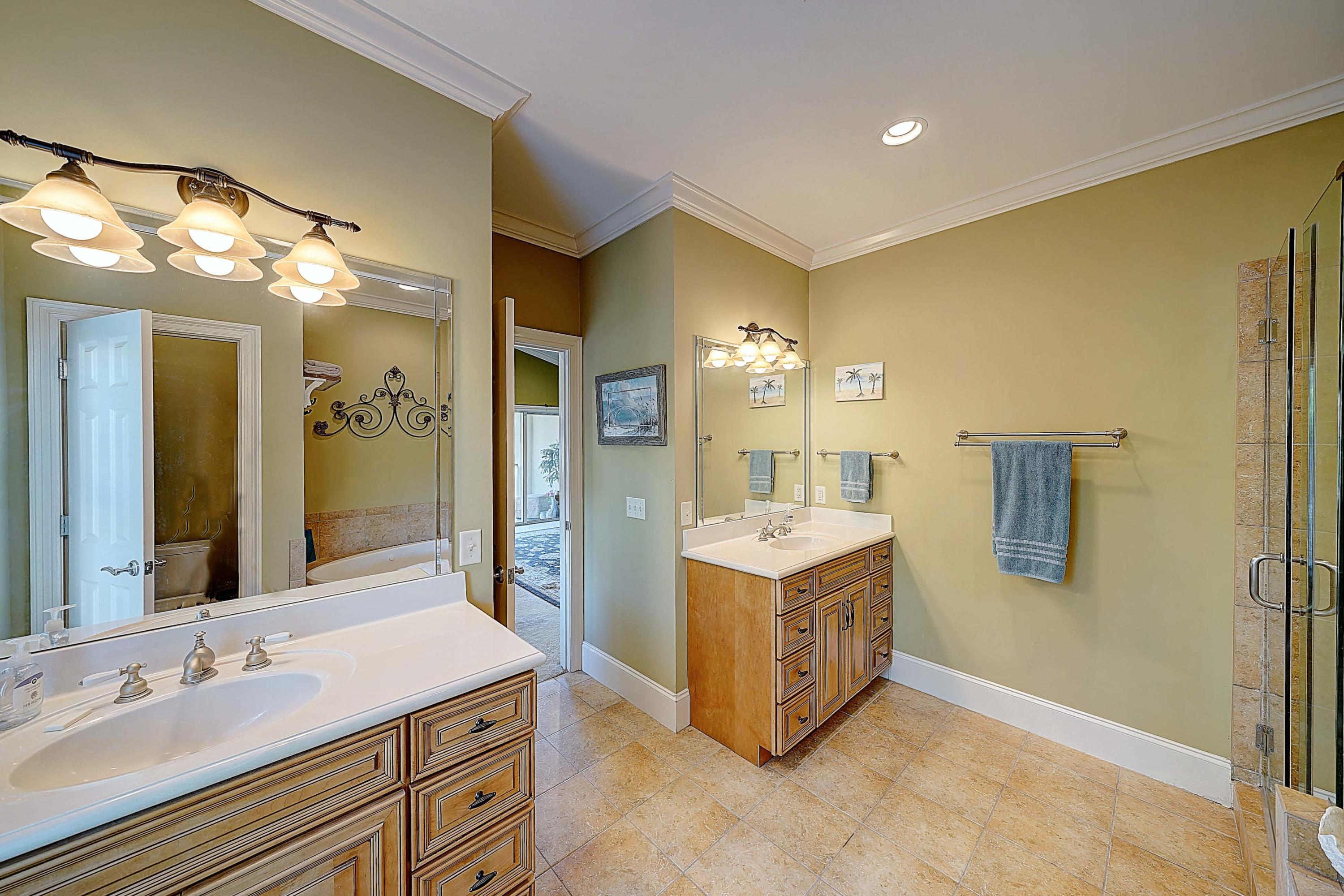 LA VALENCIA BEACH RESORT - Residential