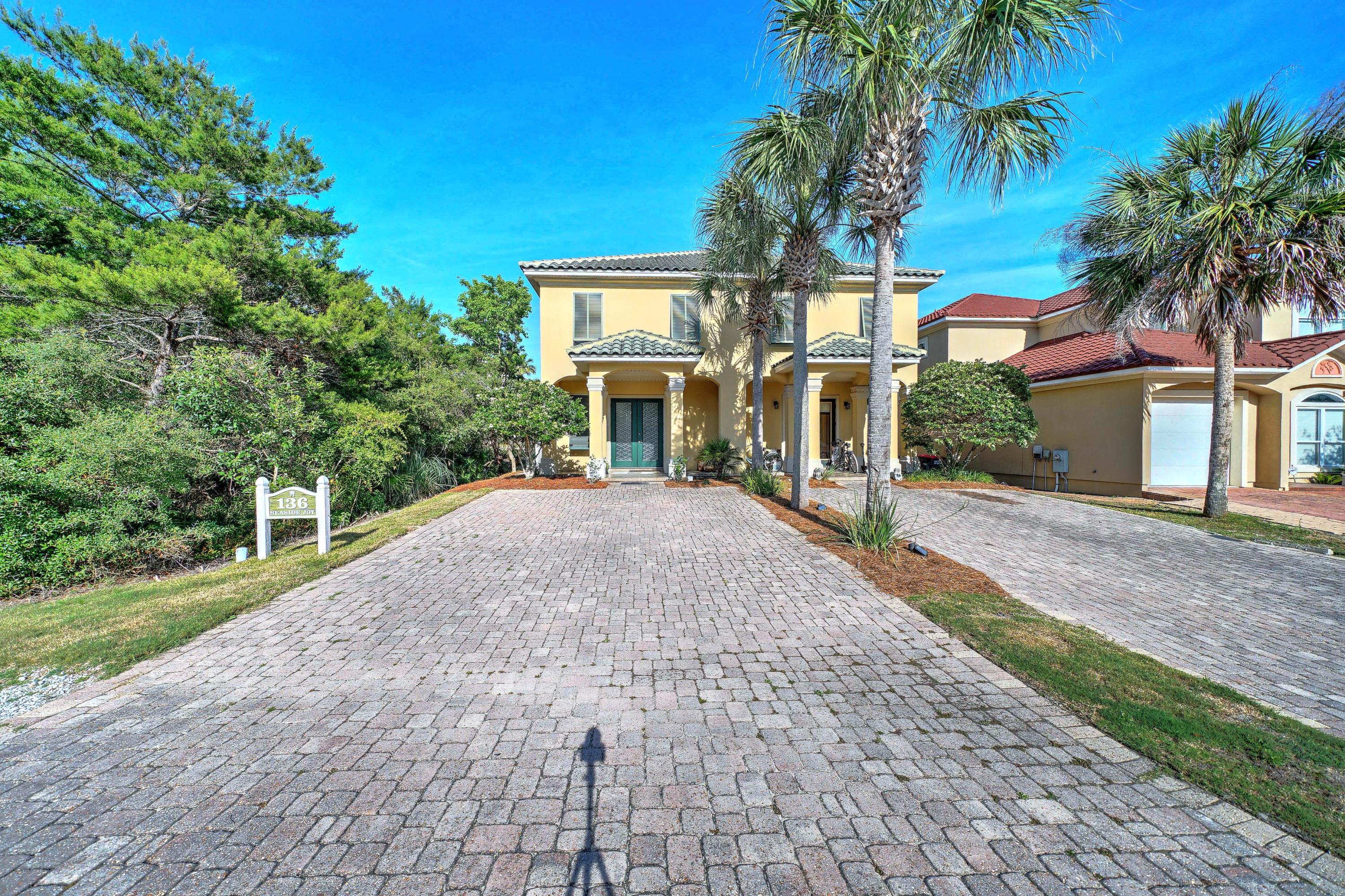 LA VALENCIA BEACH RESORT - Residential