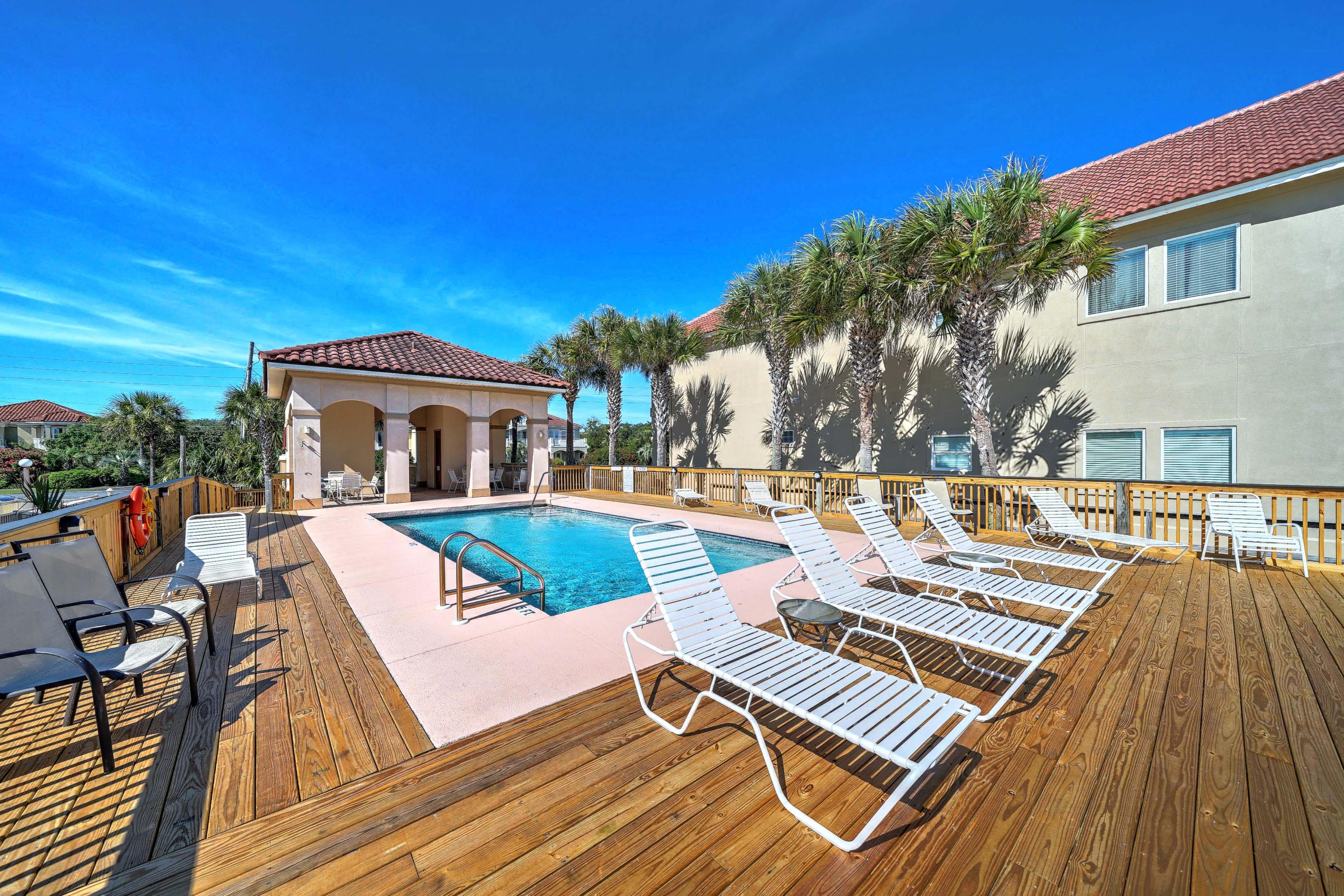 LA VALENCIA BEACH RESORT - Residential