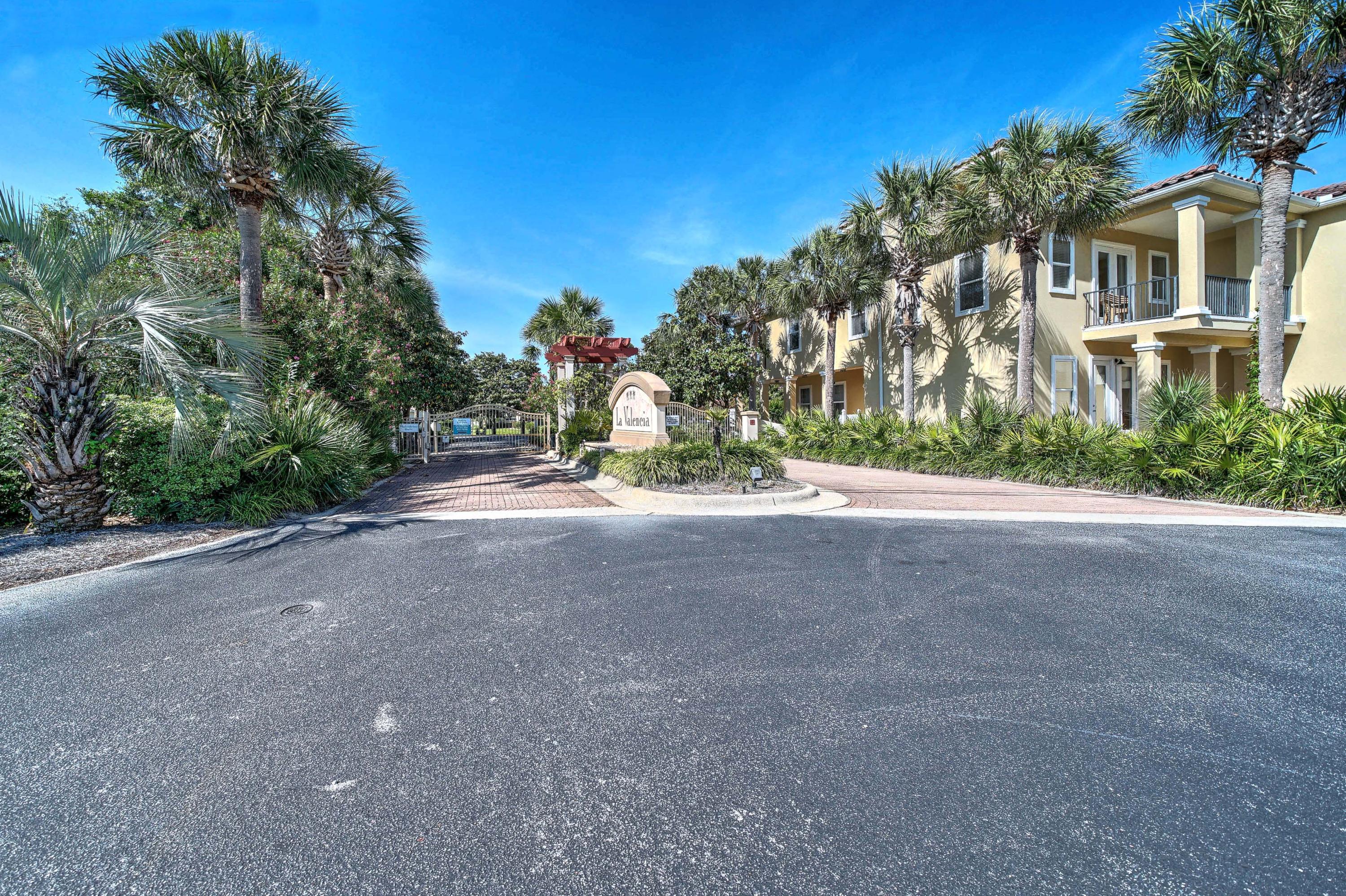 LA VALENCIA BEACH RESORT - Residential