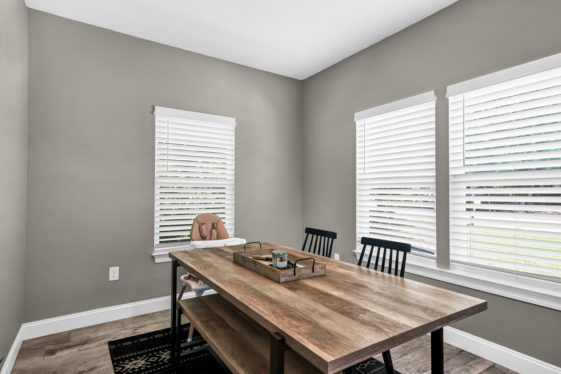 COMMODORE PARK - Residential Lease