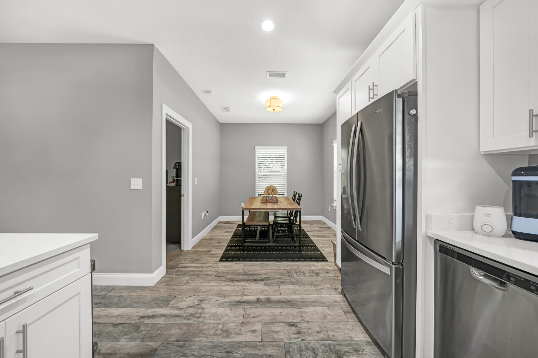 COMMODORE PARK - Residential Lease