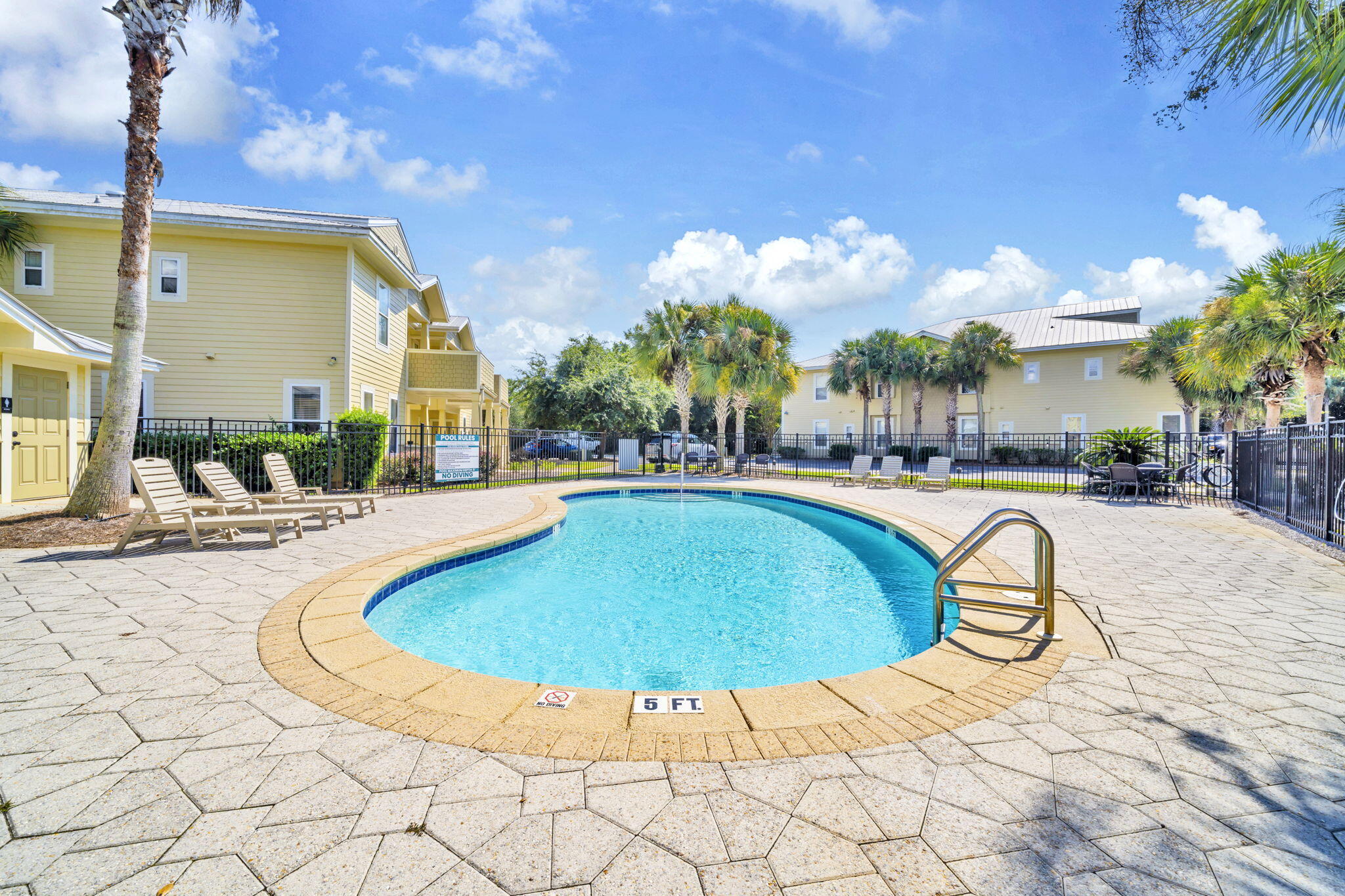 TOPSAIL VILLAGE - Residential