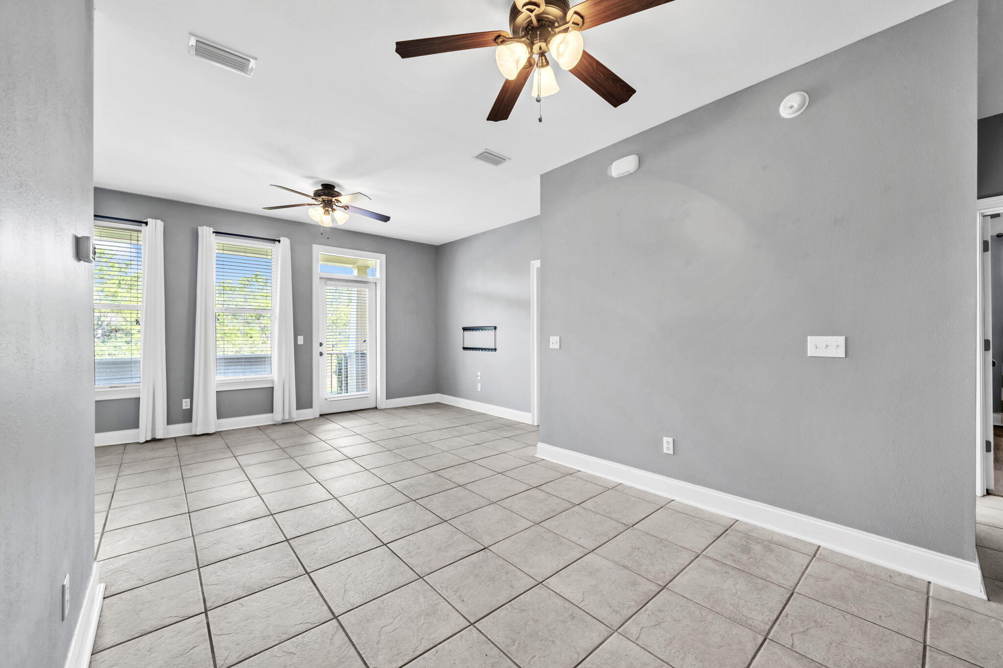 TOPSAIL VILLAGE - Residential
