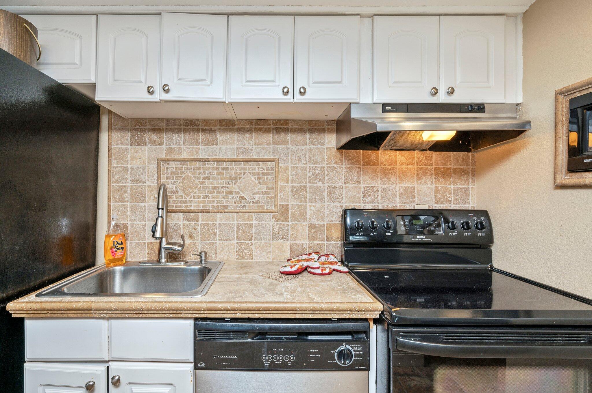 CEDARS CONDO - Residential