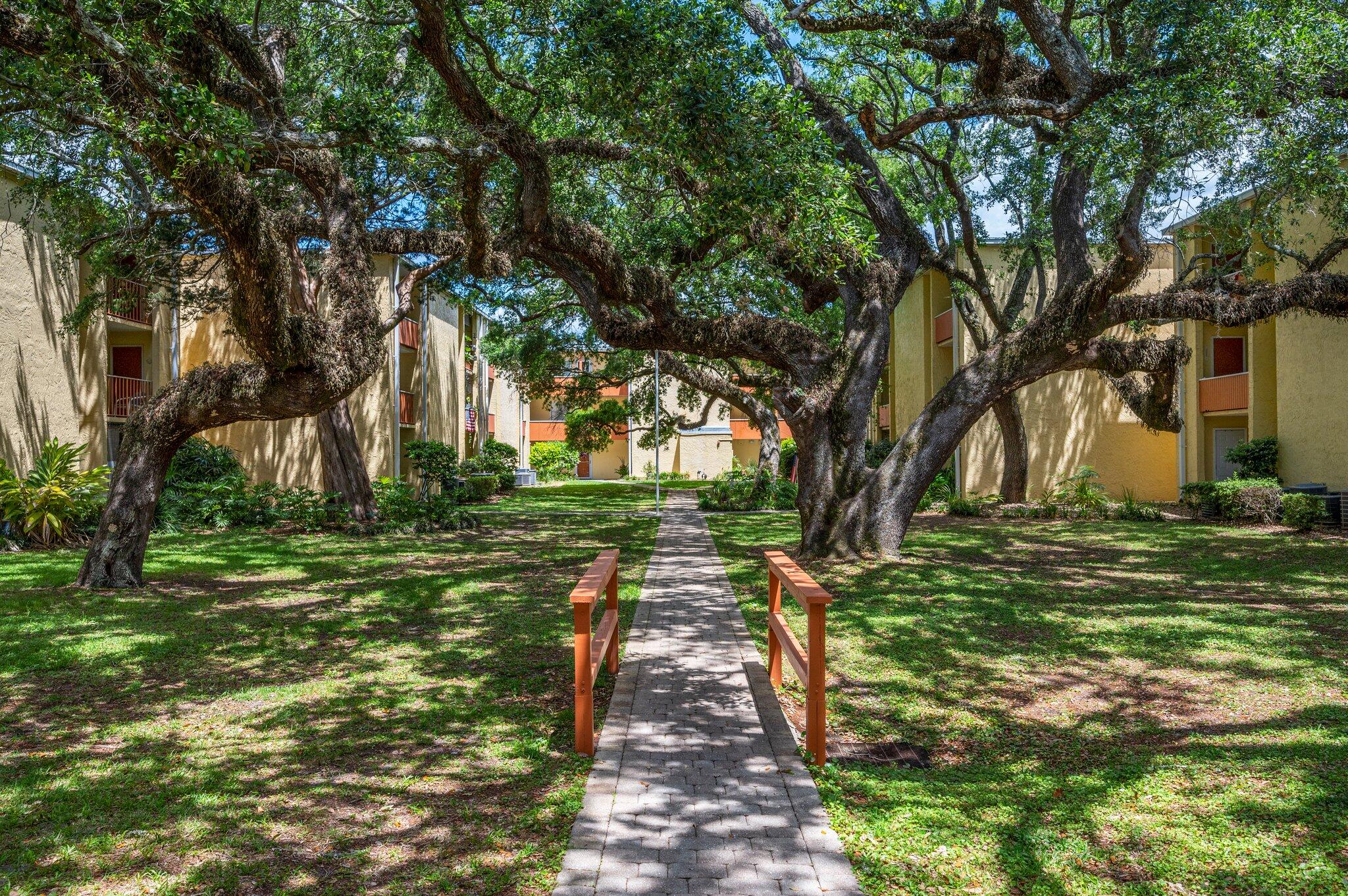 CEDARS CONDO - Residential