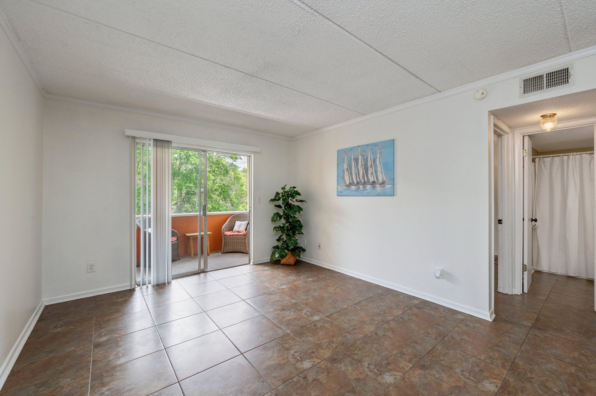 CEDARS CONDO - Residential